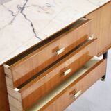 Enfilade italienne en teck, marbre de Carrare, laiton et acier, années 50