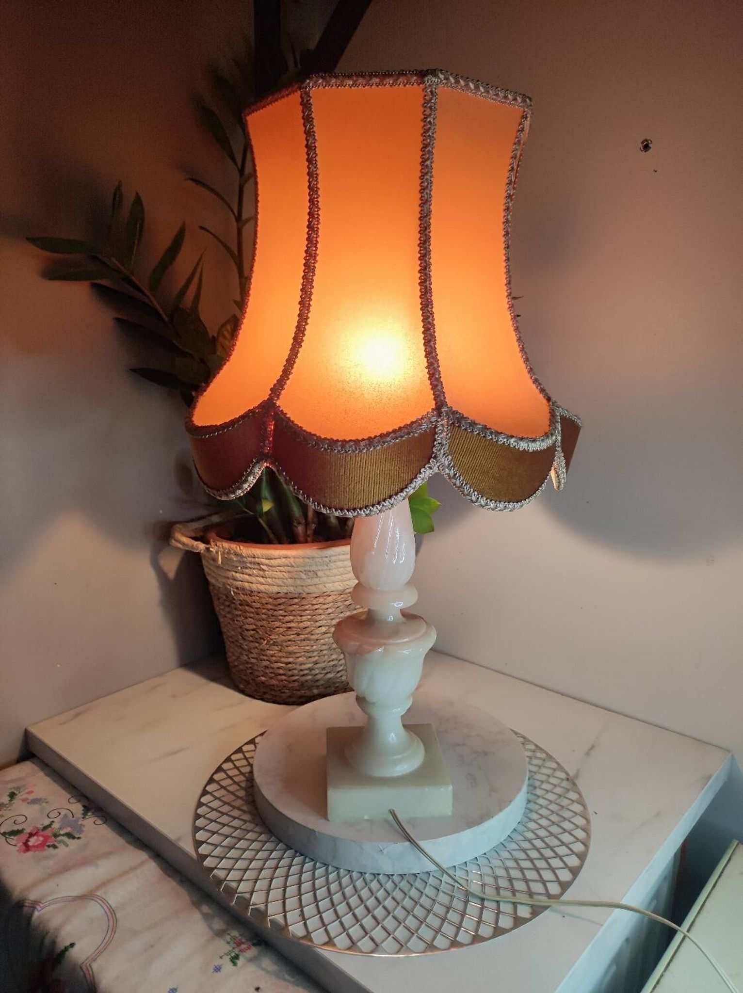 Lampe vintage avec pied en albâtre