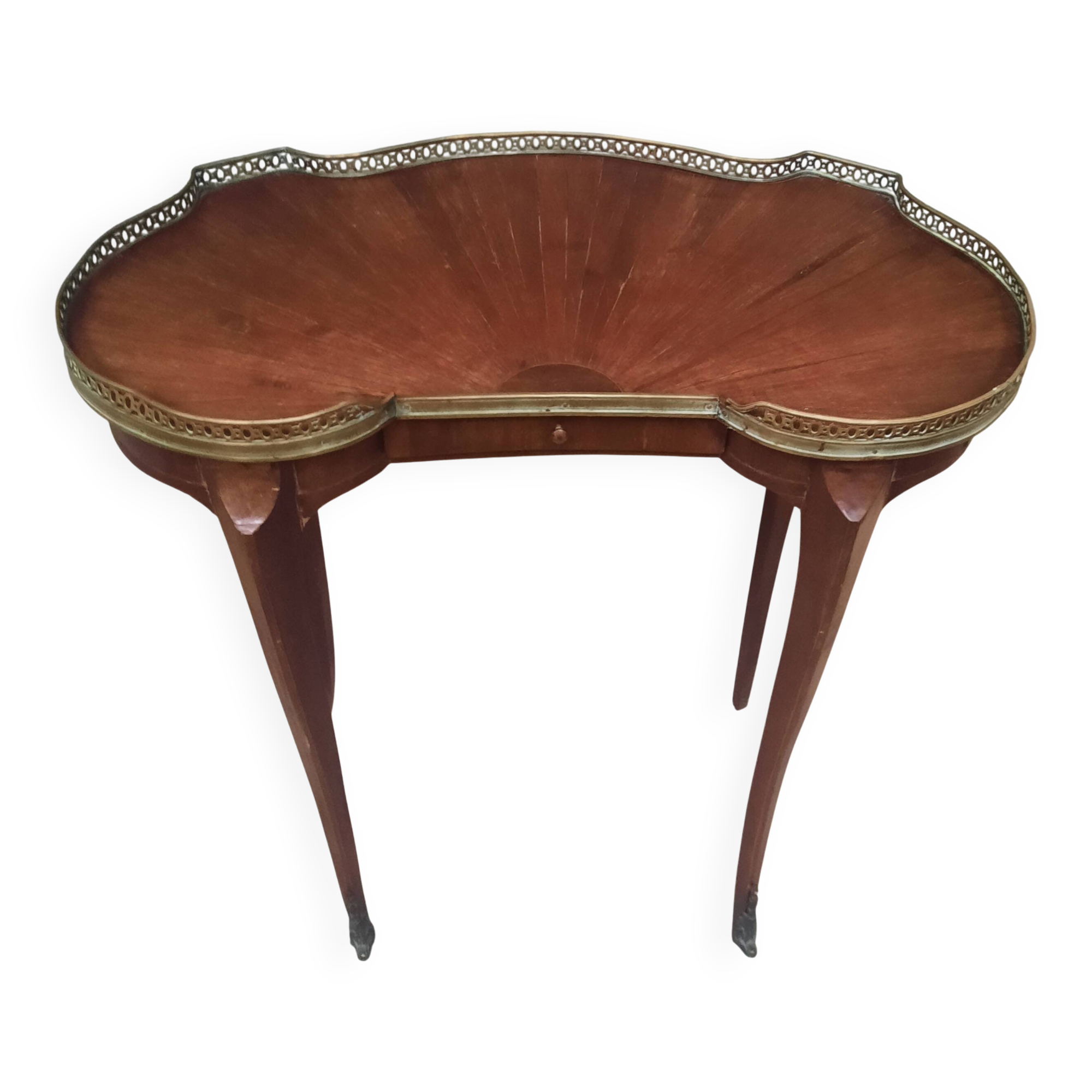 Table rognon en plaquage style Louis XV