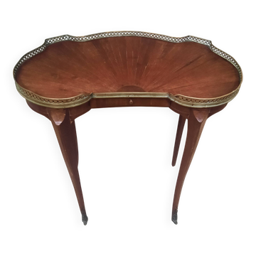 Table rognon en plaquage style Louis XV