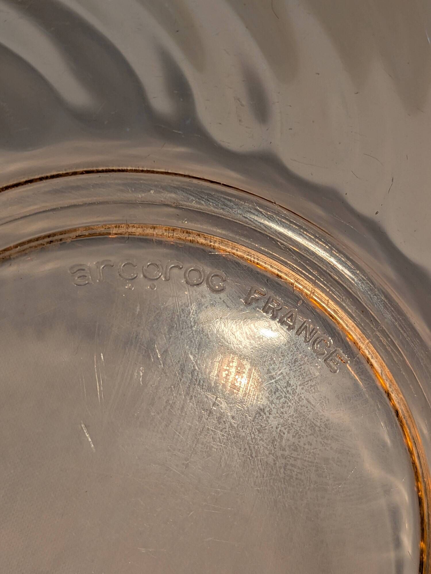 Very pretty vintage Arcoroc France bowl, model Rosaline, in powder pink glass.