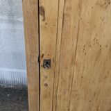Armoire parisienne en bois naturel
