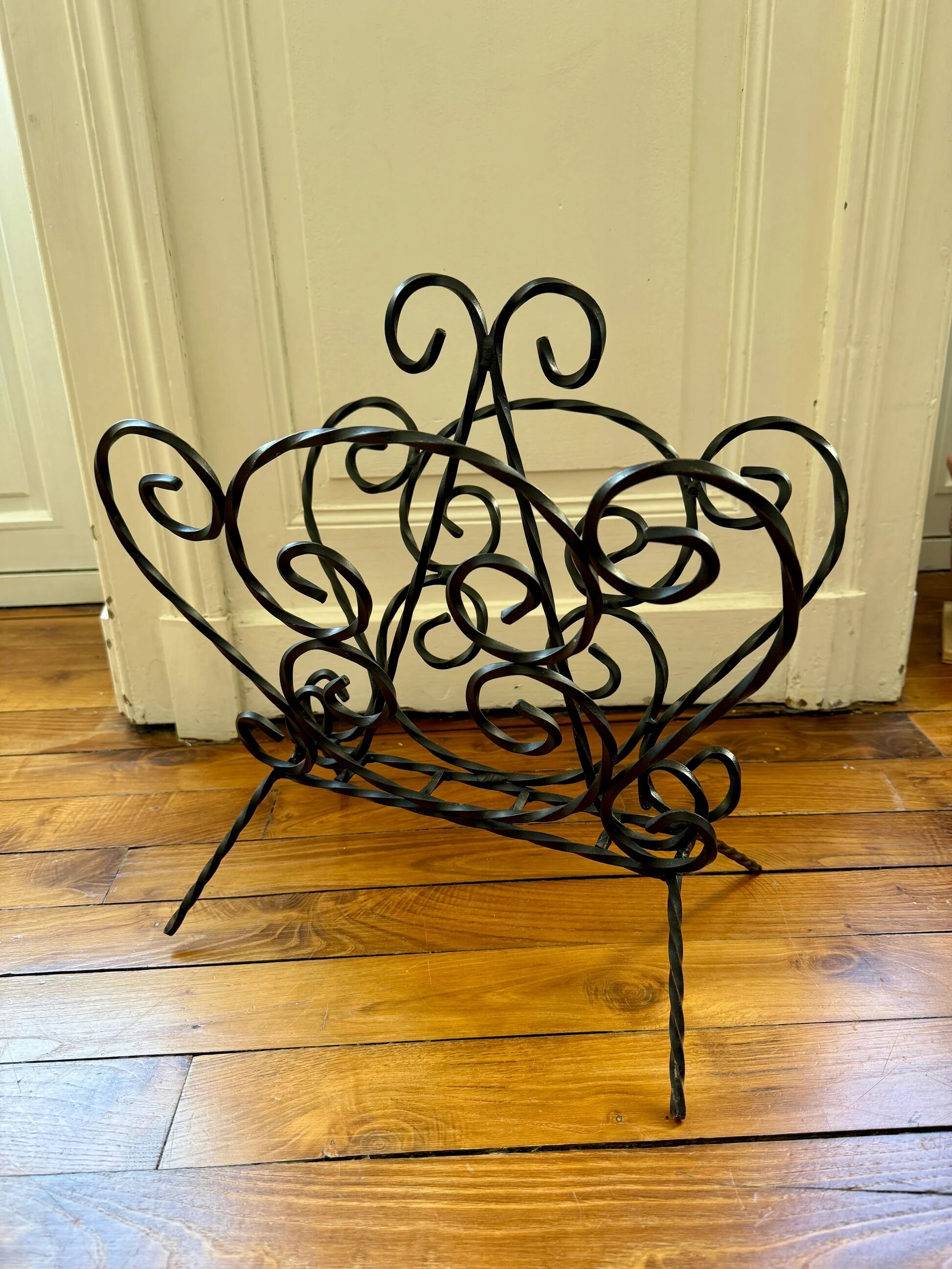 Wrought iron magazine rack
