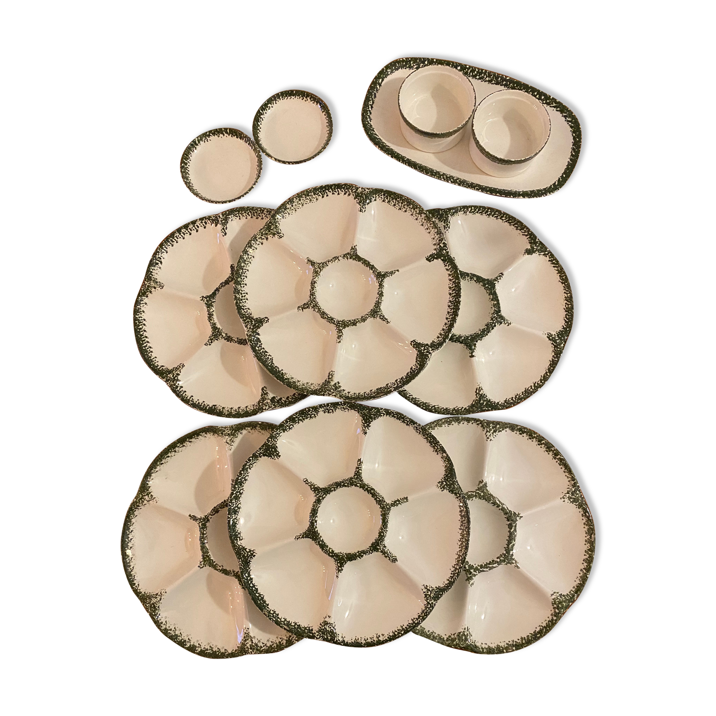 6 oyster plates, 3 ramekins and 2 Gien cups
