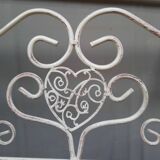 Screen with 3 fabric elements