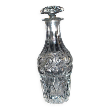 Carafe à liqueur en cristal taillé moulé Laurier Saint-Louis 1840