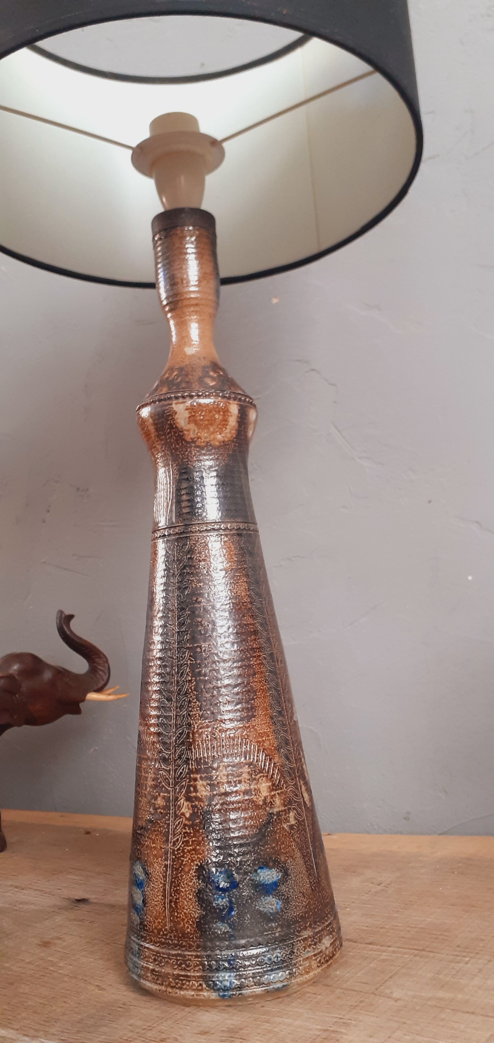 Pied de lampe en grès année 60 signé Jean Claude Courjault  Kéraluc Quimper.