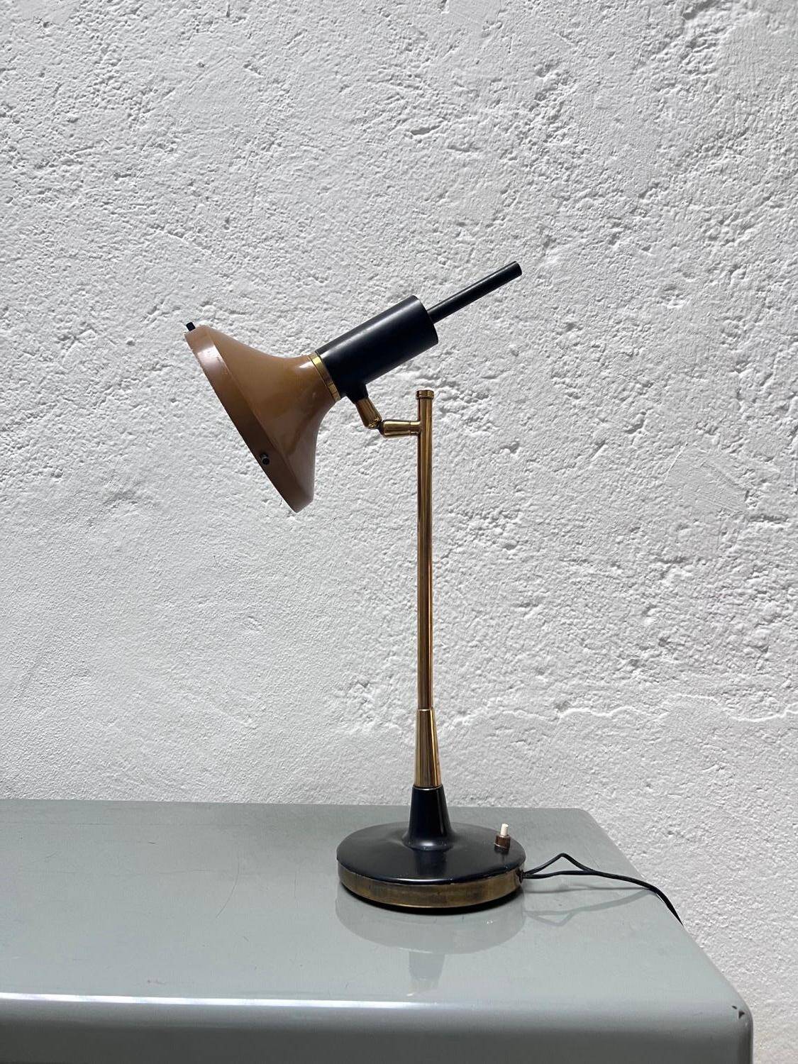 Lampe de table Mod. 553 par Oscar Torlasco pour Lumi, design italien collectible