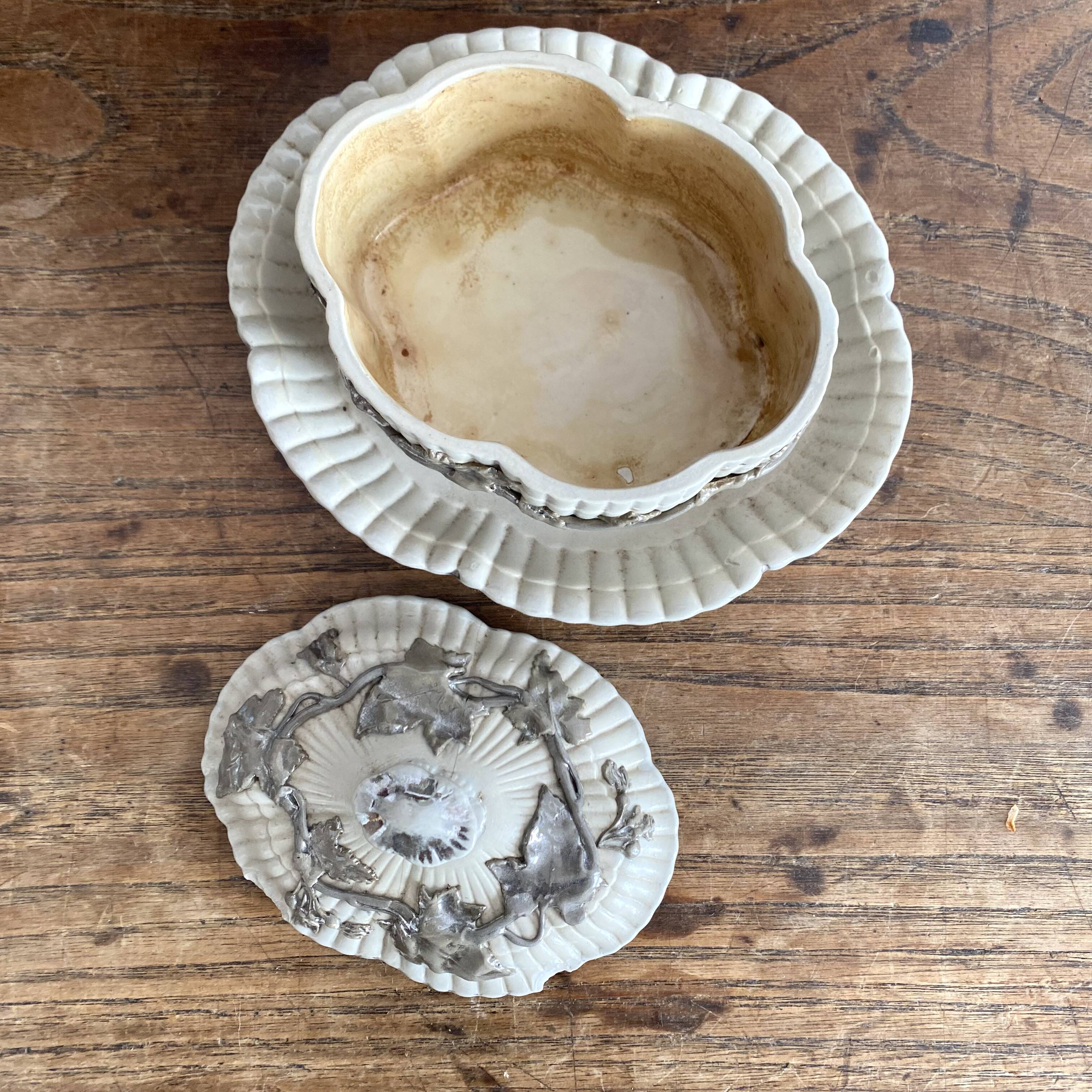 Antique Villeroy & Boch butter or sugar dish, late 19th century