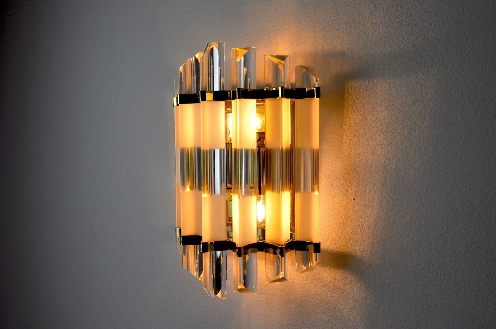 Wall lamp Triedri, Italy, 1970