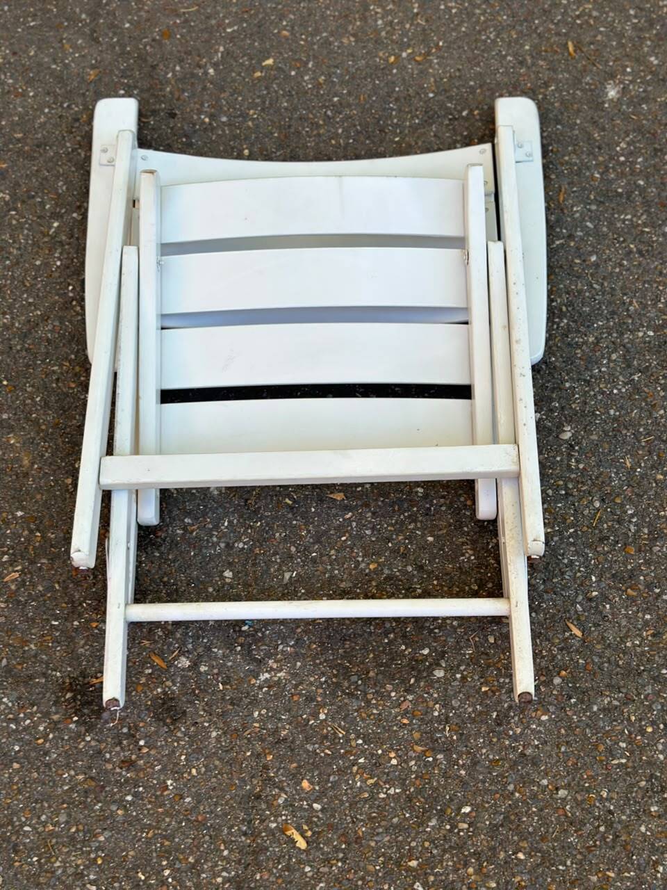 White folding garden armchair — Bistro style armchair
