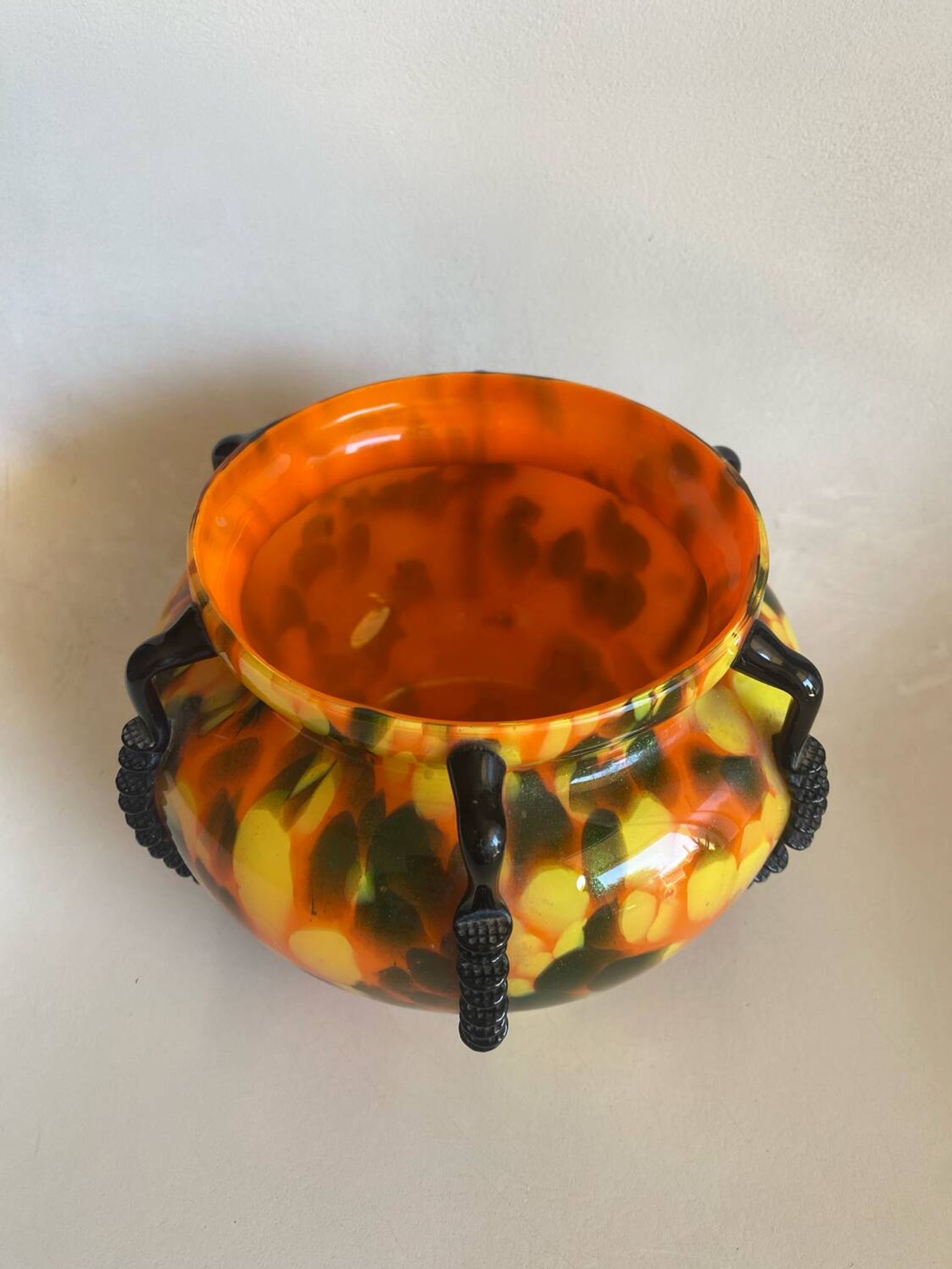 Vase art nouveau en verre moucheté