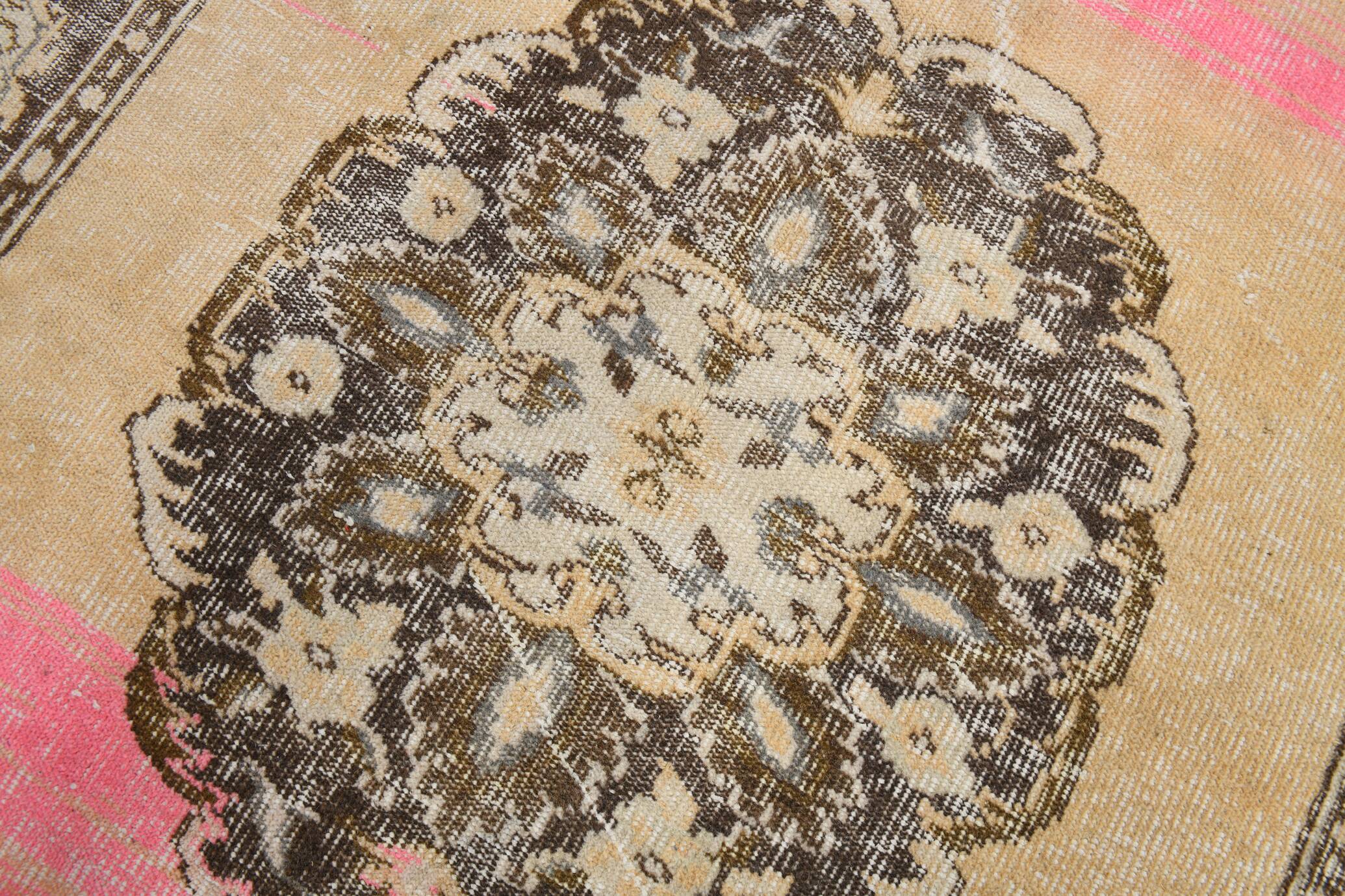 5x9 Soft Orange & Pink Turkish Rug, 159x270 Cm