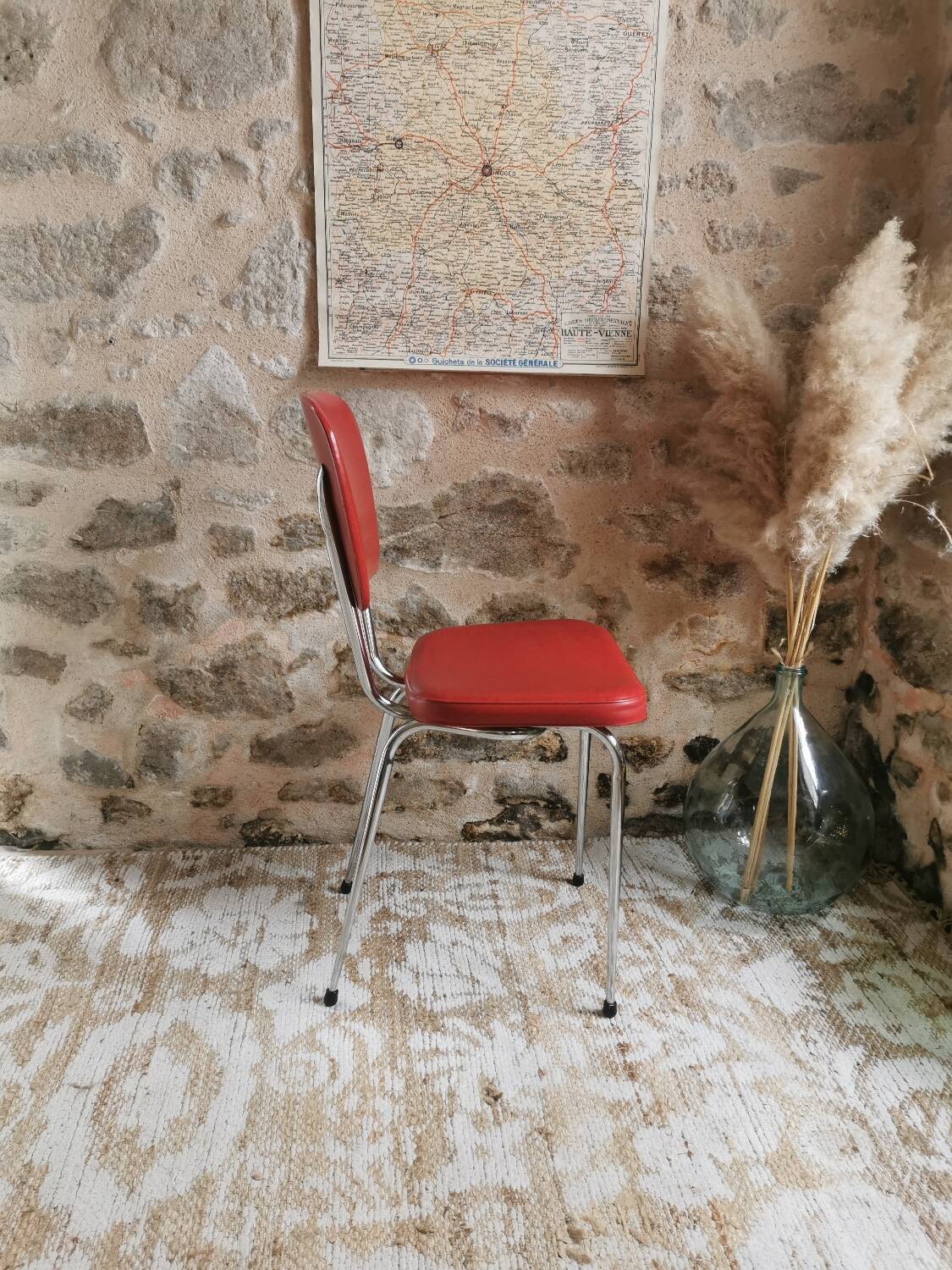 Vintage 60s chair in red leatherette