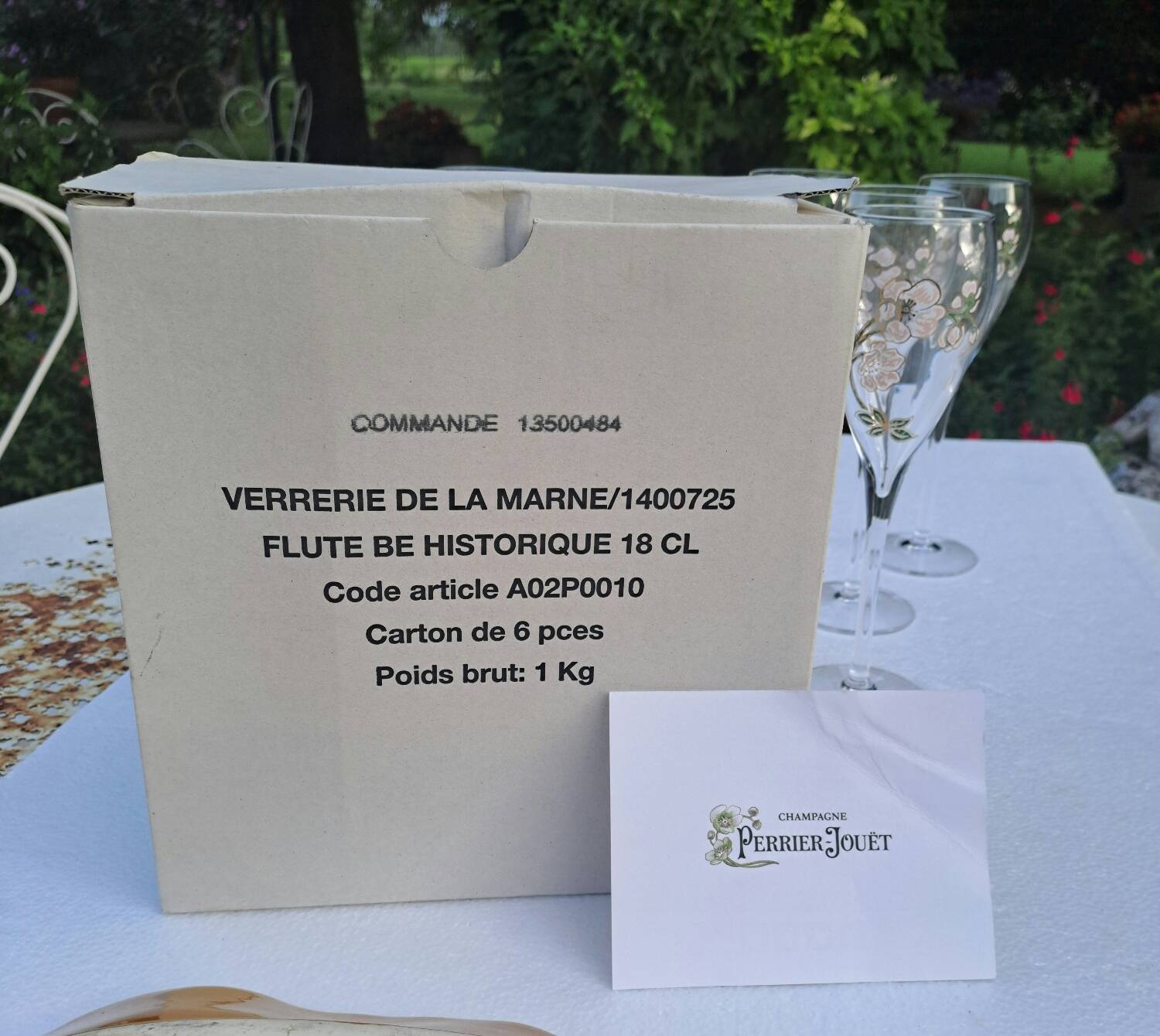 6 Perrier Jouët Champagne flutes