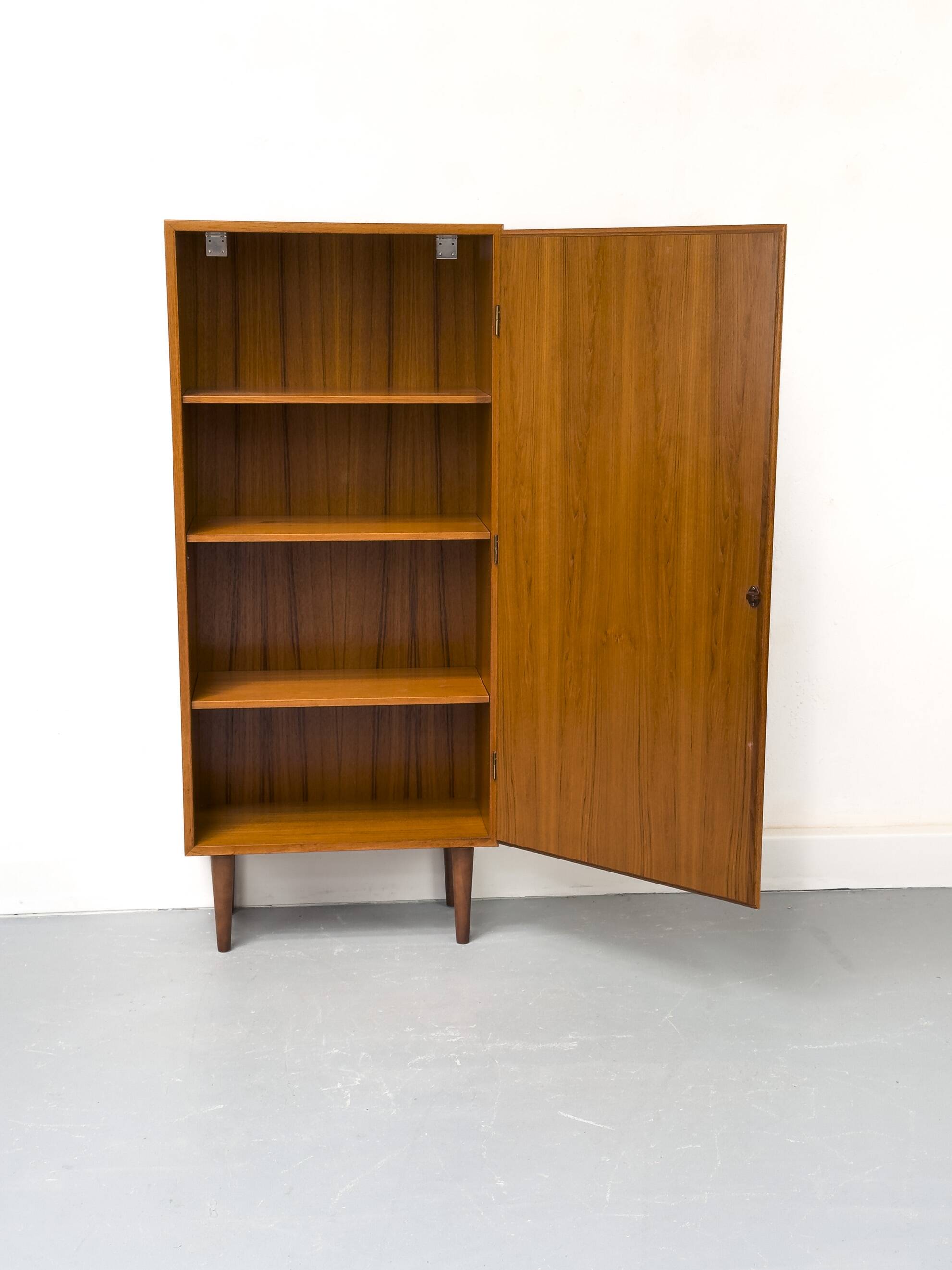 Teak cabinet from Omann Jun, 1960s