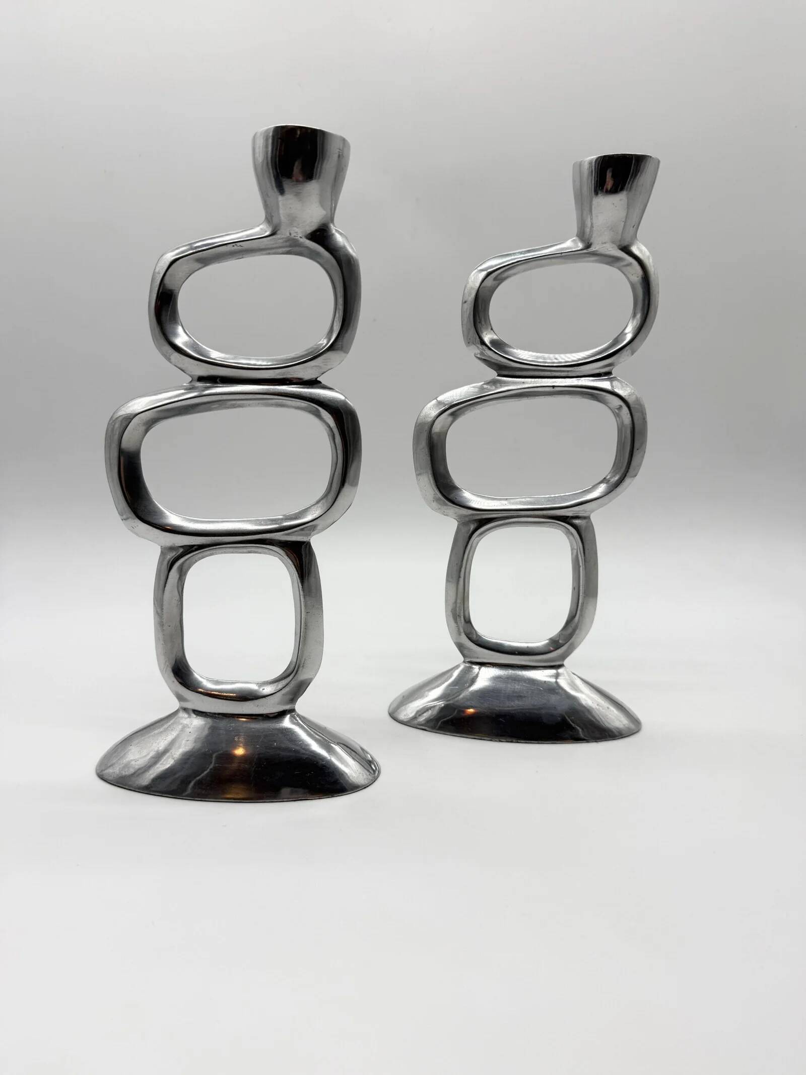 Pair of candlesticks "Circle" – Matthew Hilton, 1980s