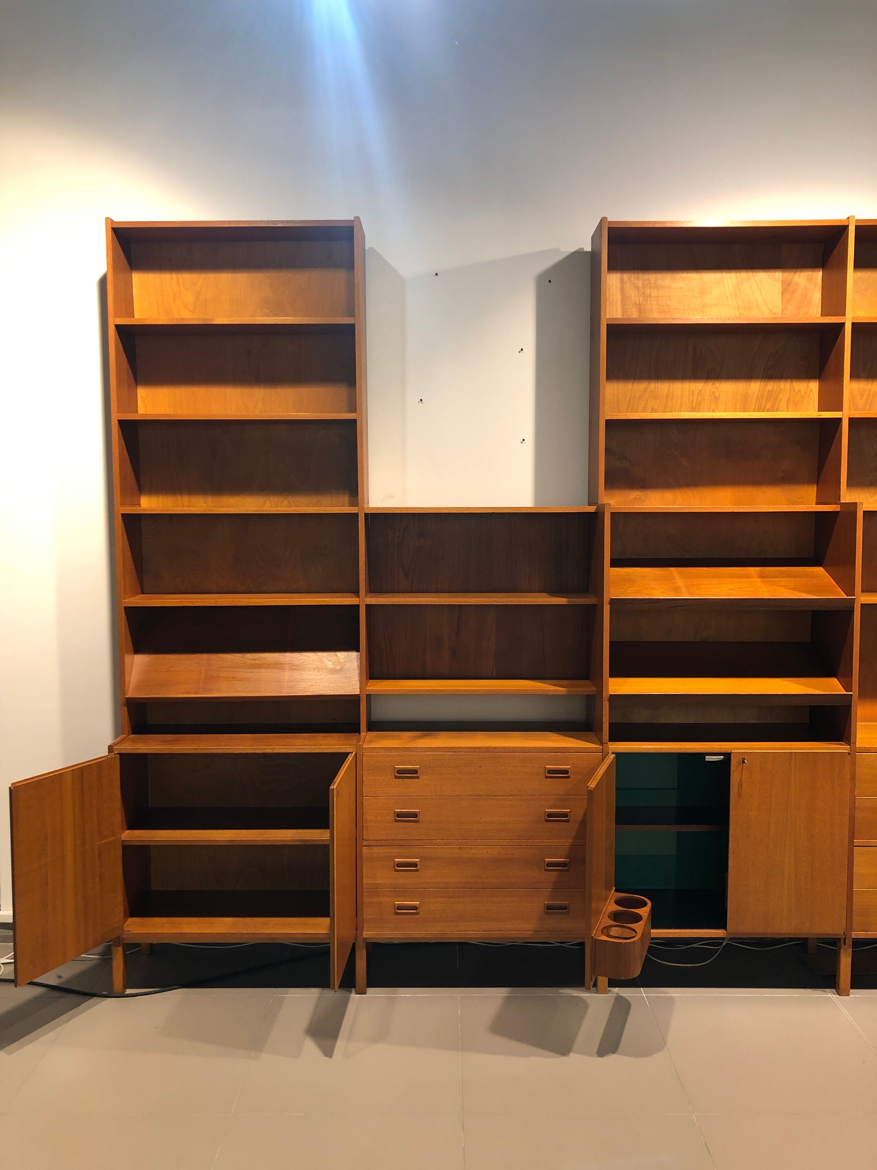 Danish large modular teak shelving unit bookcase, 70s