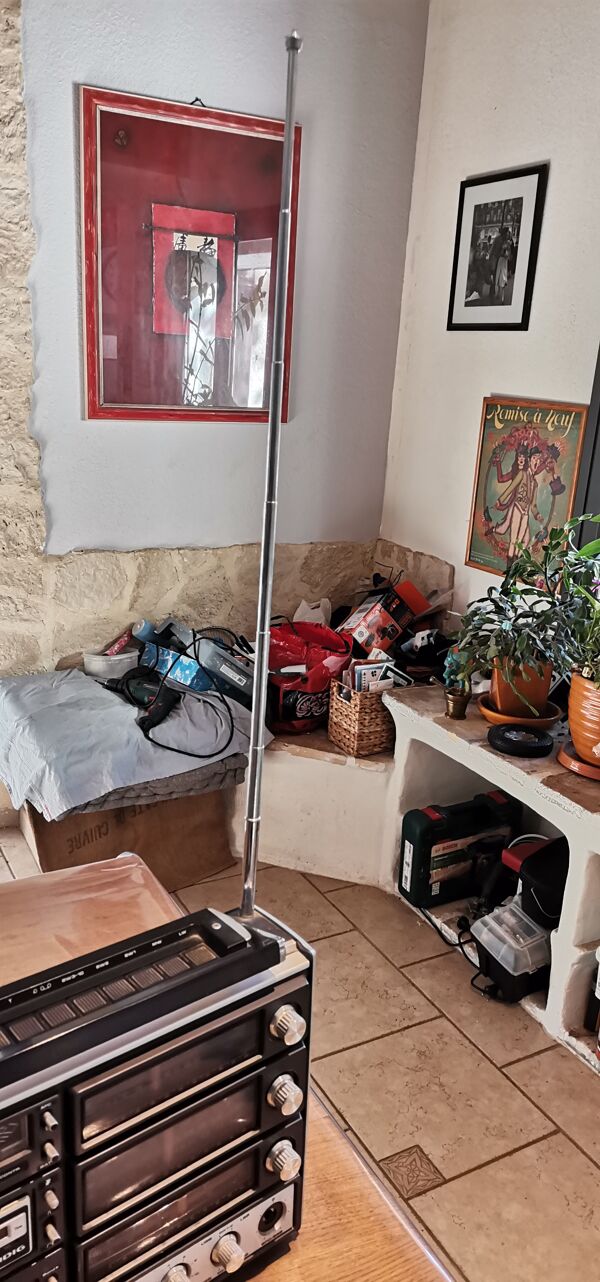 Ancien poste radio grundig