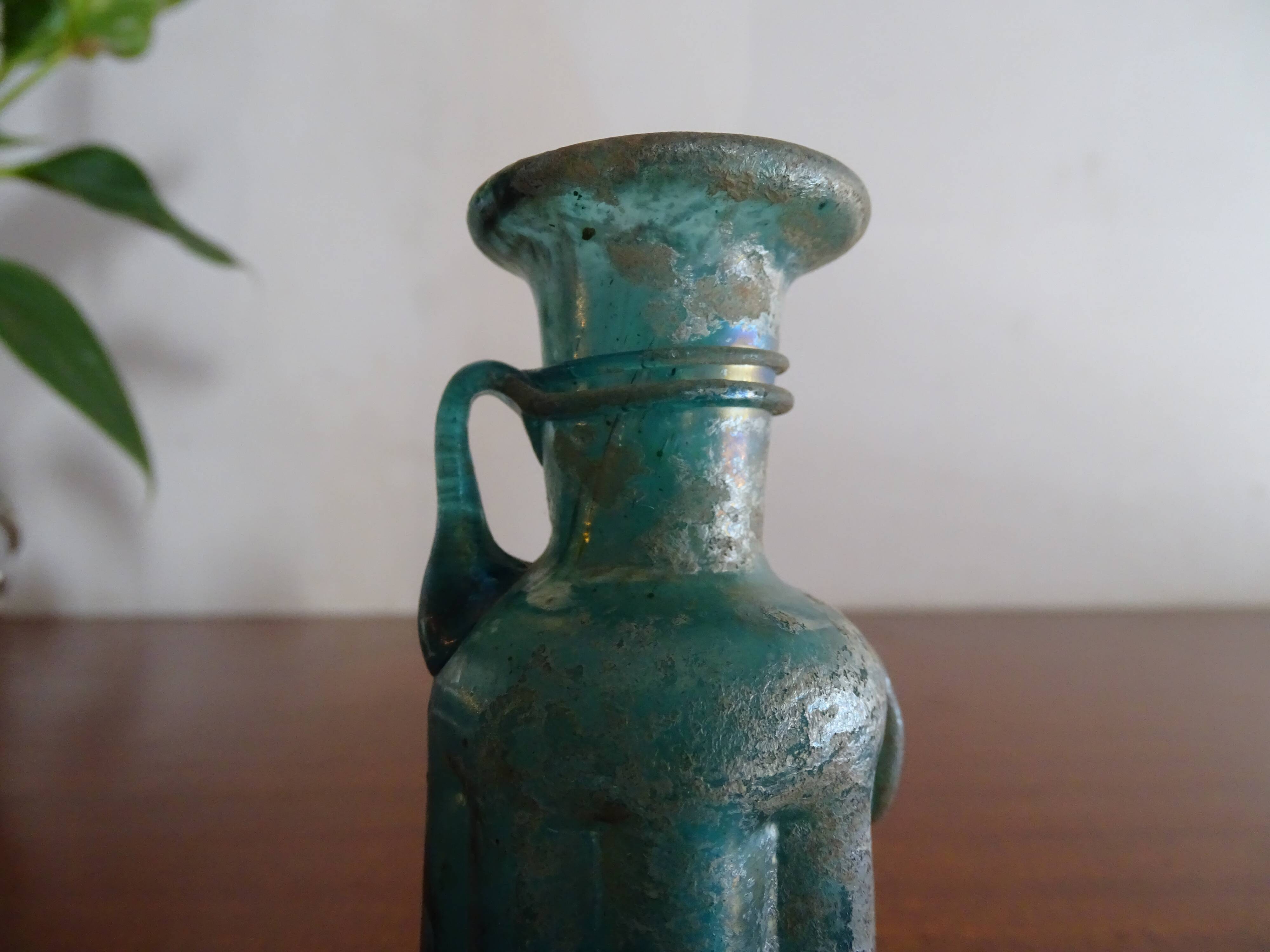 Miniature vase Scavo Seguso Vetri d'Arte iridescent glass Murano 1950