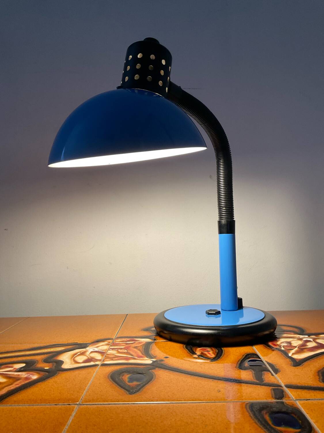 Articulated desk lamp from the 1980s