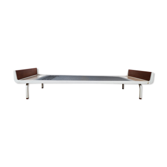 Friso Kramer bench