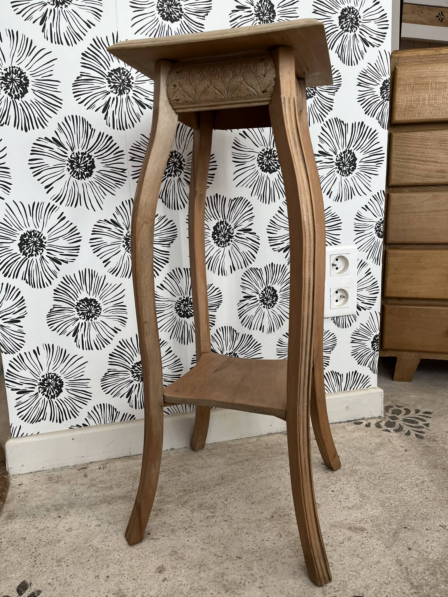 Agatha plant stand in solid light carved wood