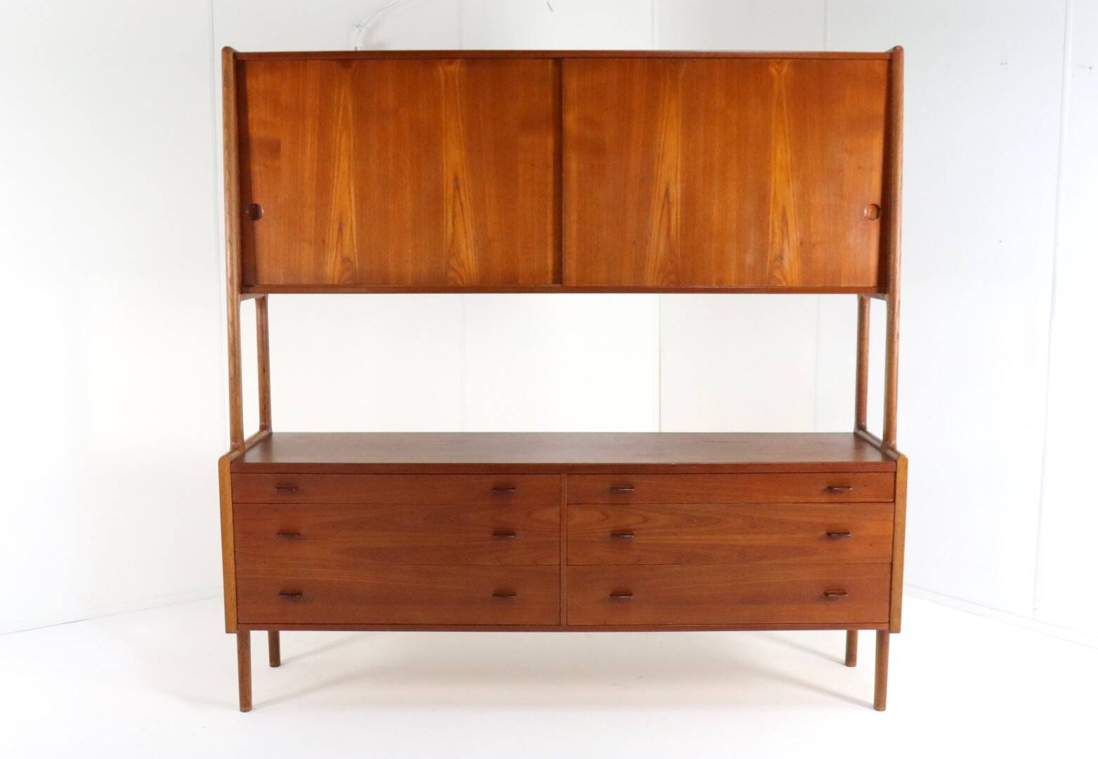 Hans Wegner voor RY mobler RY-20 kast - Deens design
