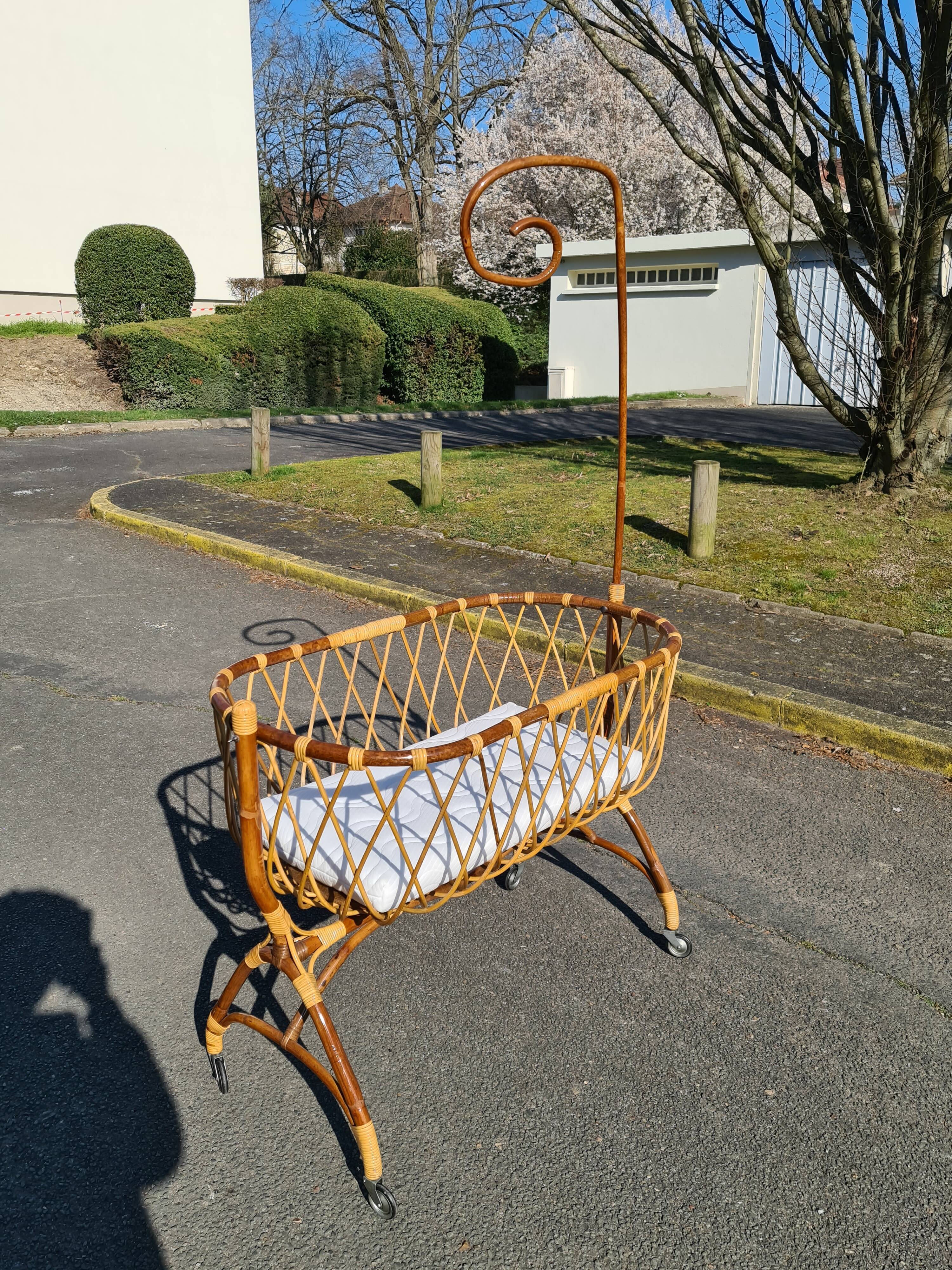 Cradle cot rattan bamboo vintage