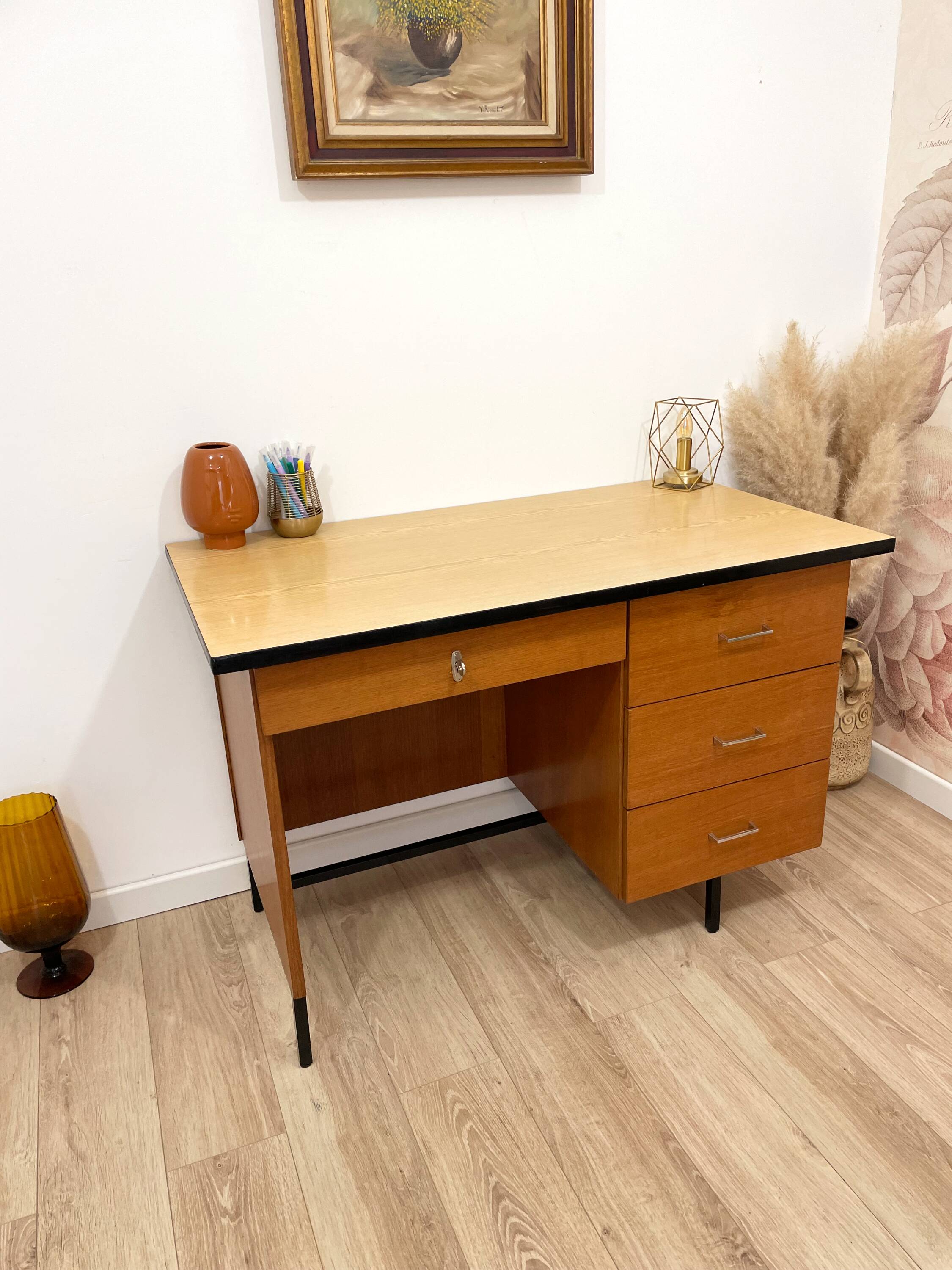 Bureau vintage bois & formica – années 60/70