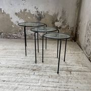 Tables basses gigogne métal et verre années 50