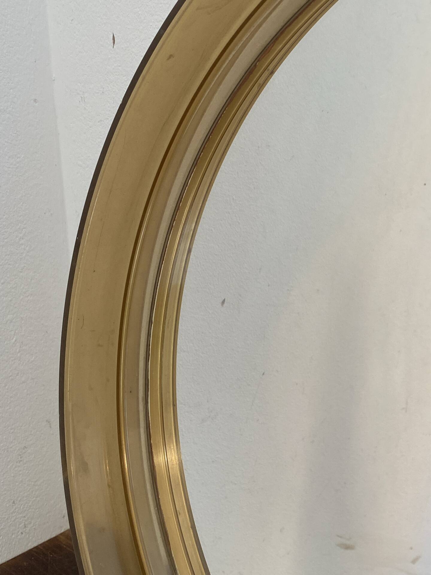 Miroir circulaire en plastique, brun fumé, années 70
