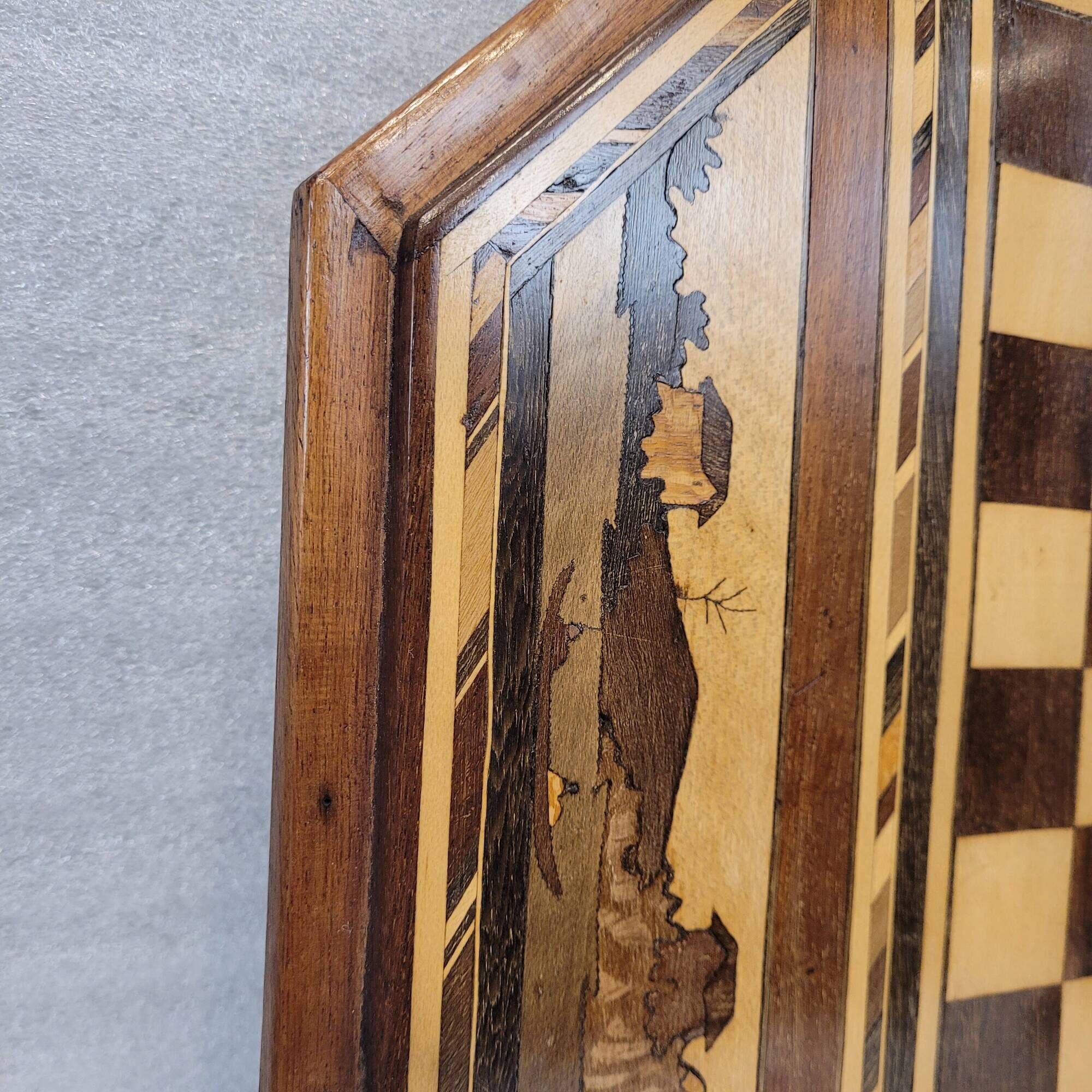 Game of ajedrez, madera tallada, Arts & Crafts, circa 1900 - Inglaterra