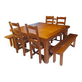 Ensemble table carrée, 4 chaises et 2 bancs
