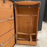 Cabin trunk