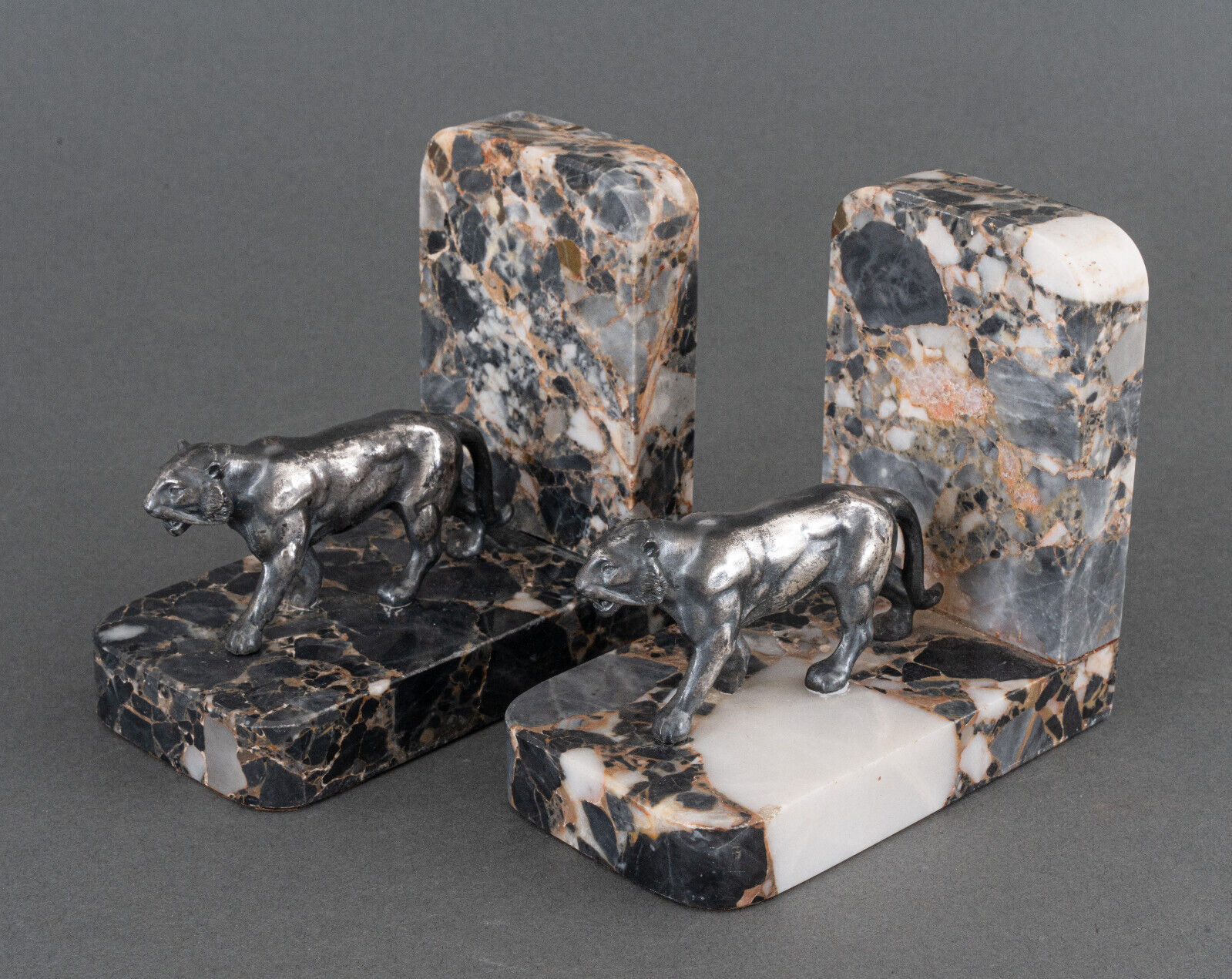 Art Deco bookends in silver regulation panther decoration 1930