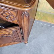 Buffet deux corps vitré en merisier époque Louis XV