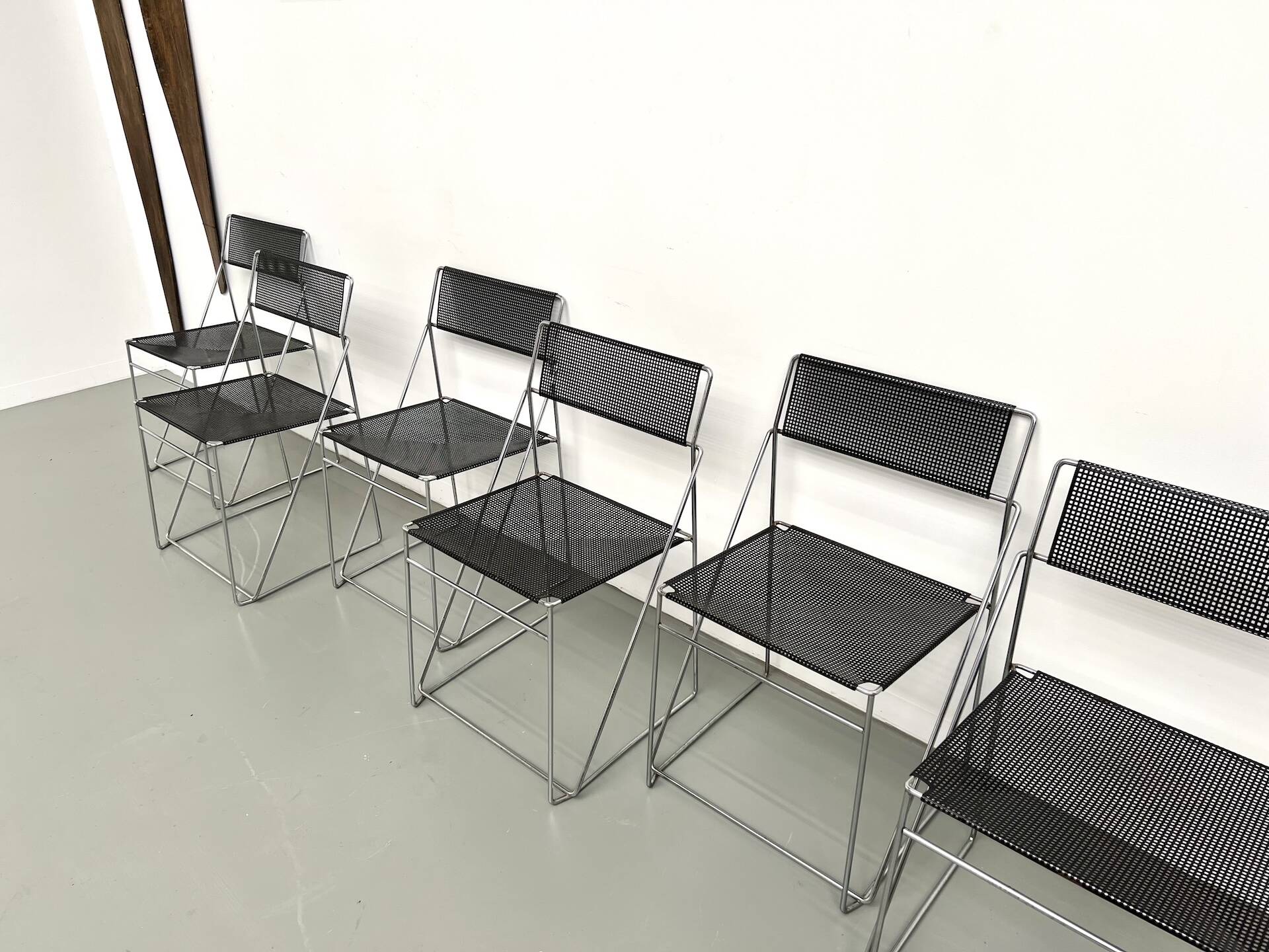 Set of 6 Nuova X-Line chairs, 1977