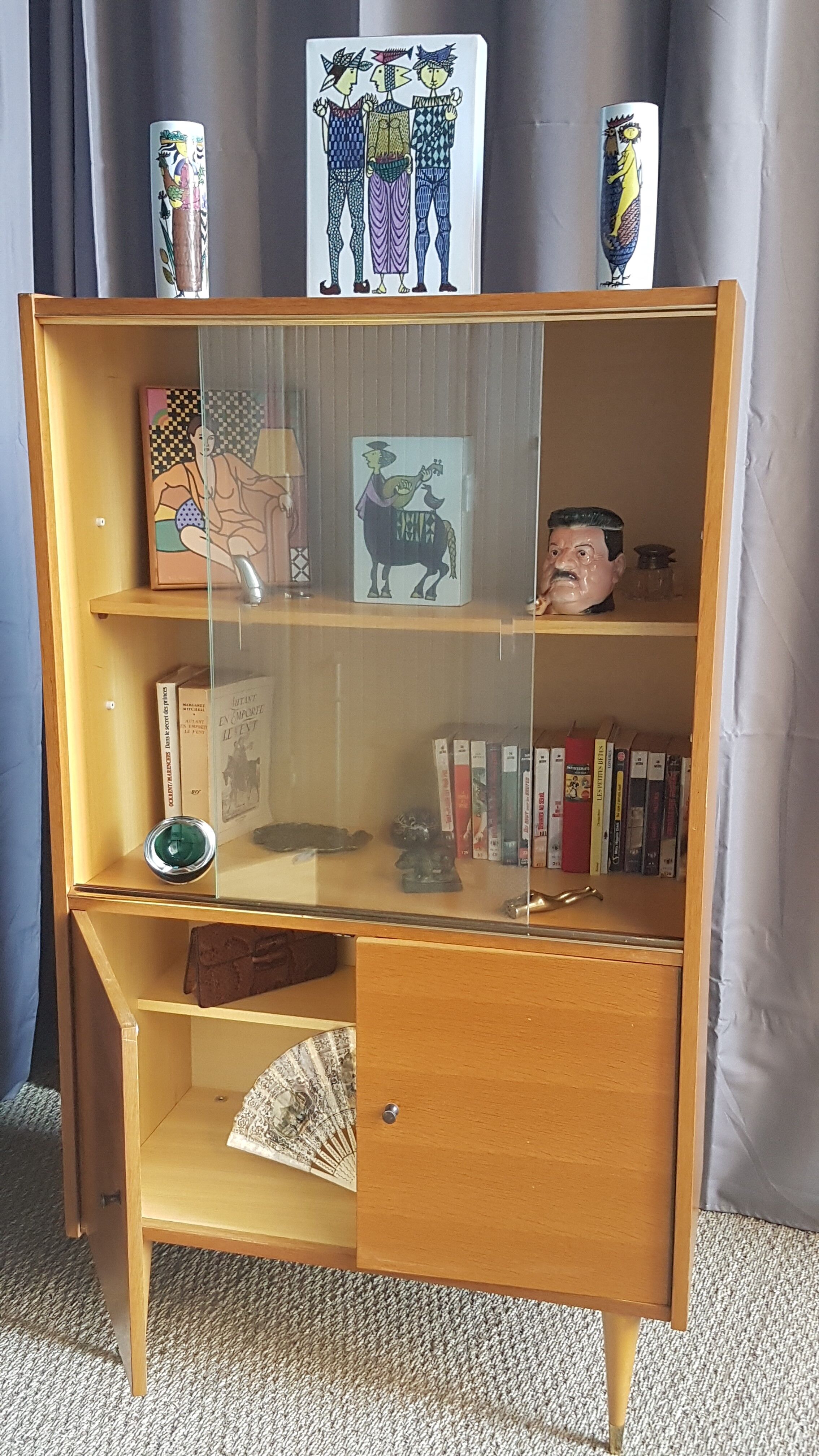 Vintage window spindle feet