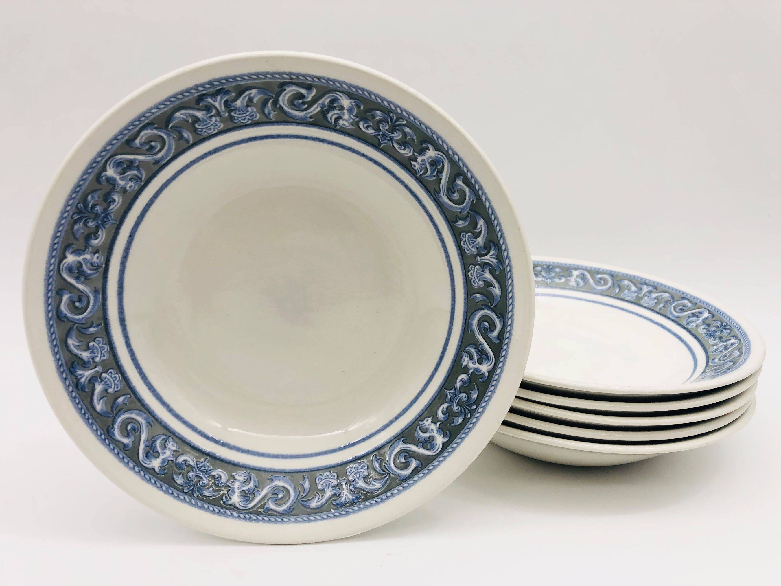 6 soup plates, “Churchill-England” bowl style