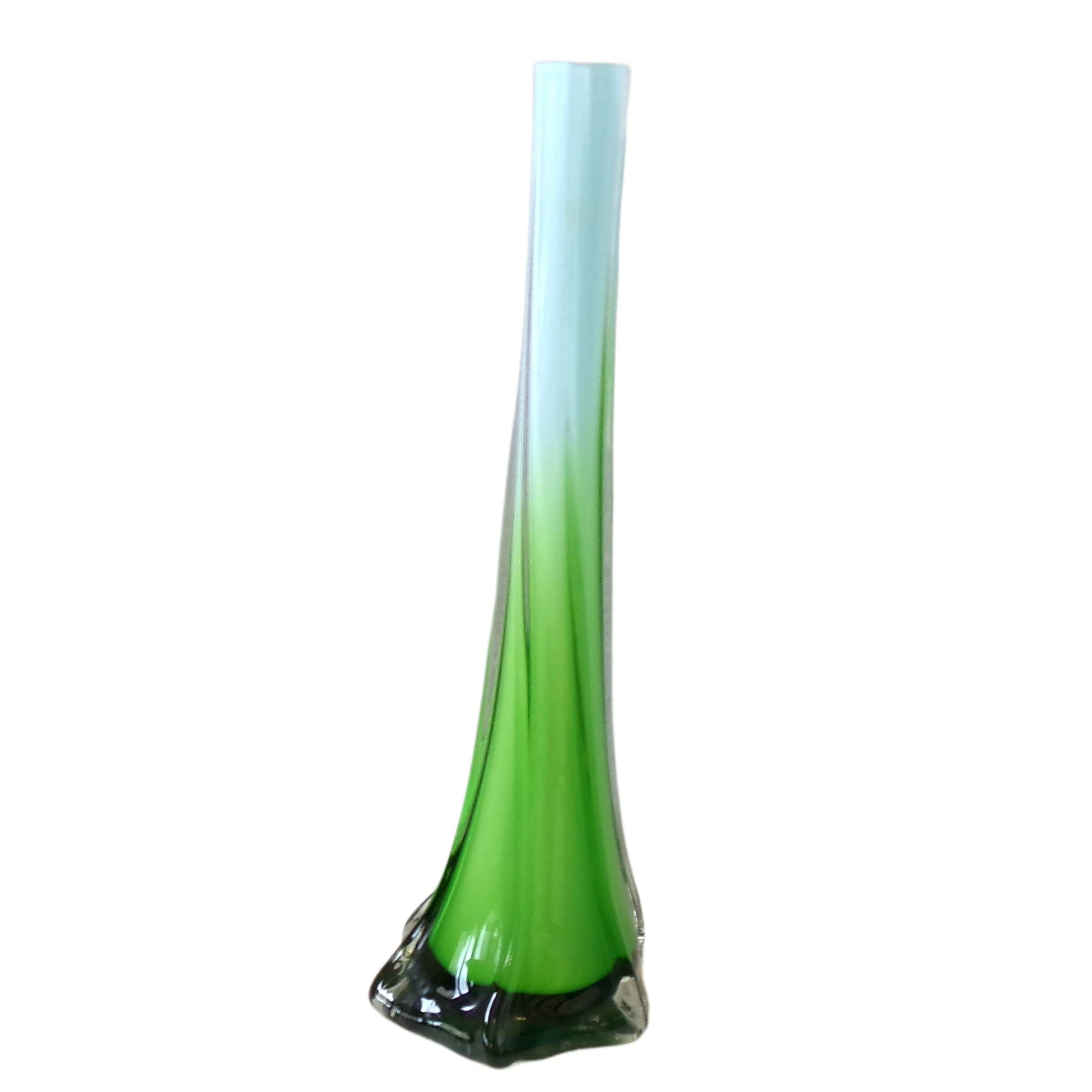 Vase solifleur en verre torsadé de Murano avec effet ombré vert à bleu pâle