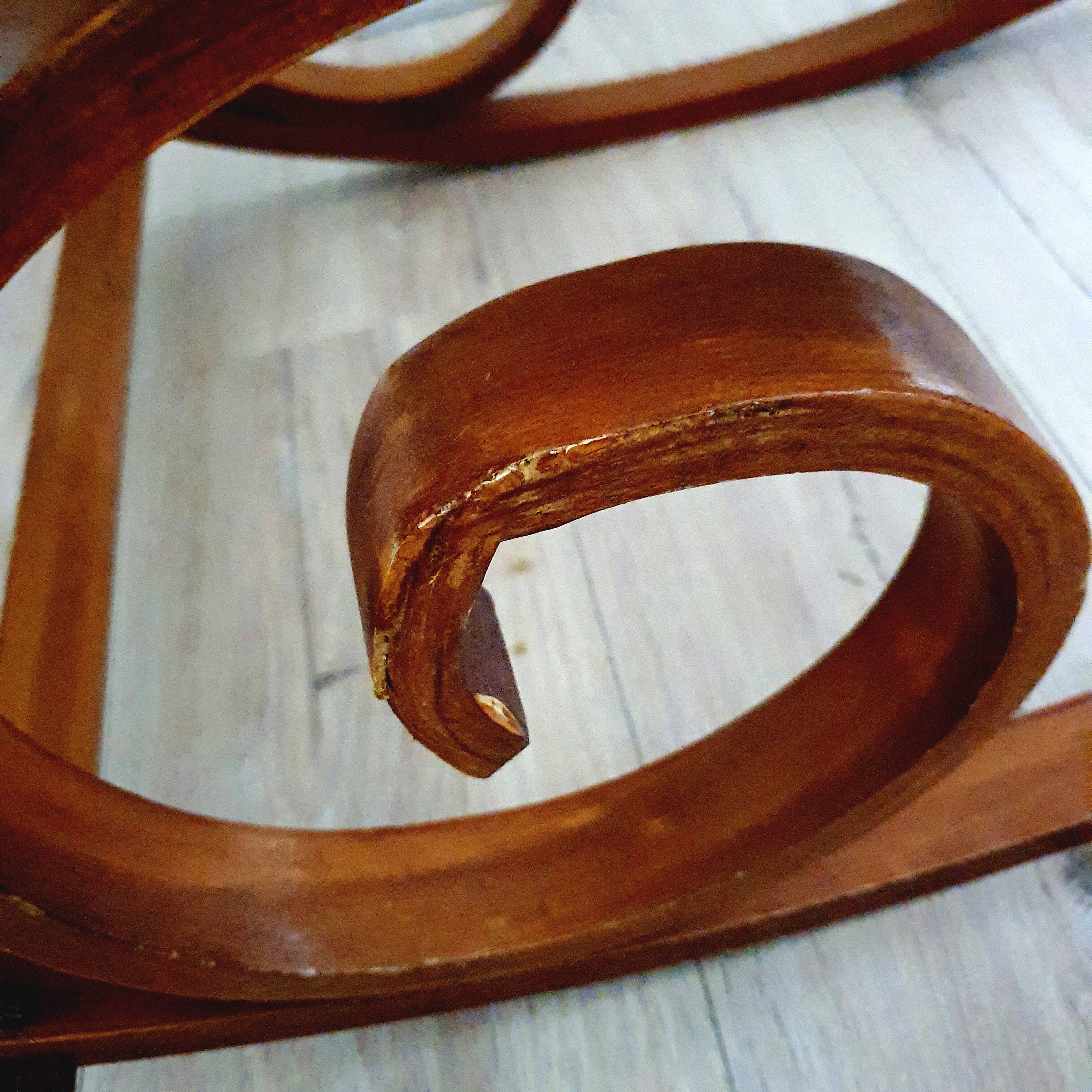 Rocking-chair wood and canning