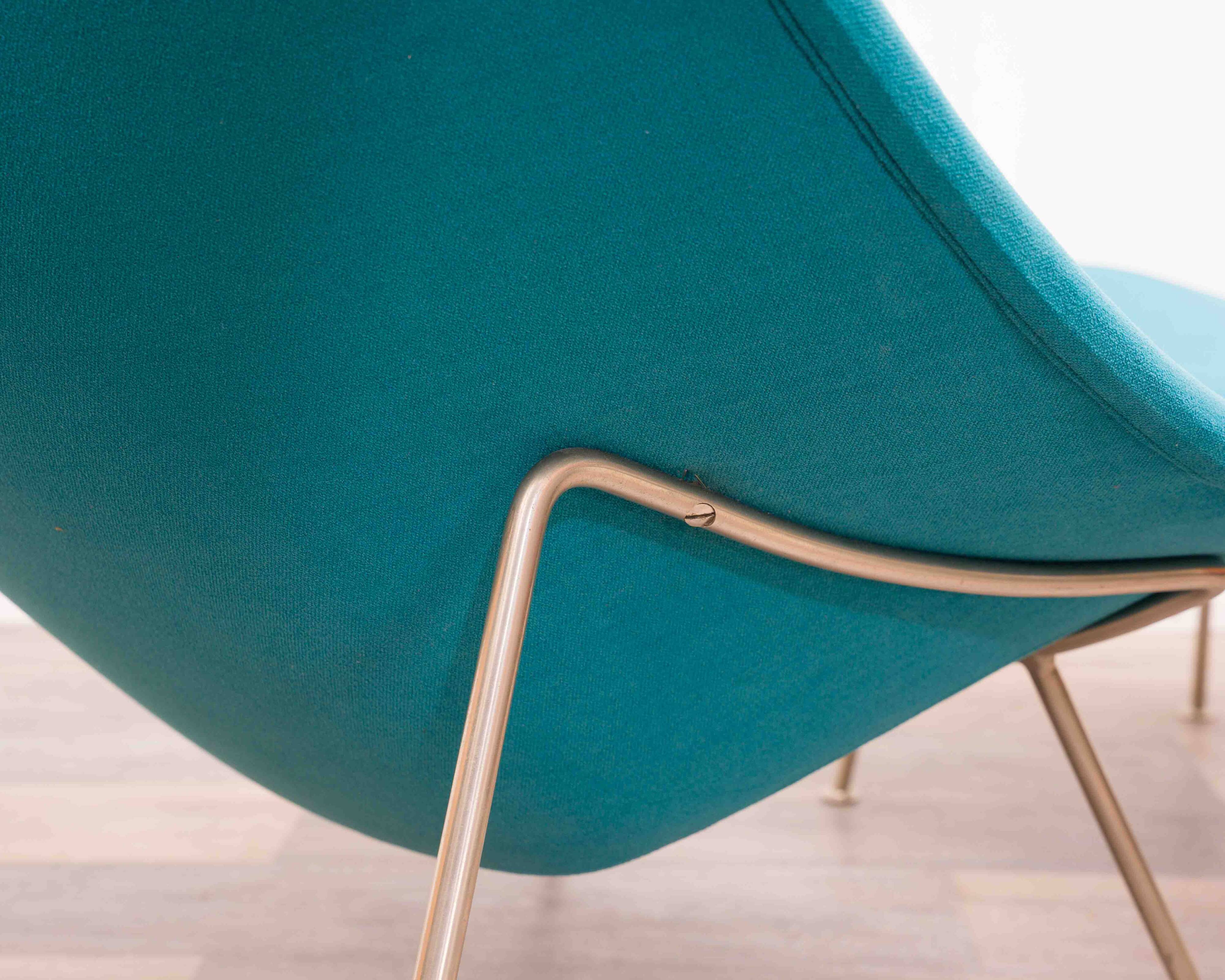 Oyster armchair with ottoman by Pierre Paulin for Artifort