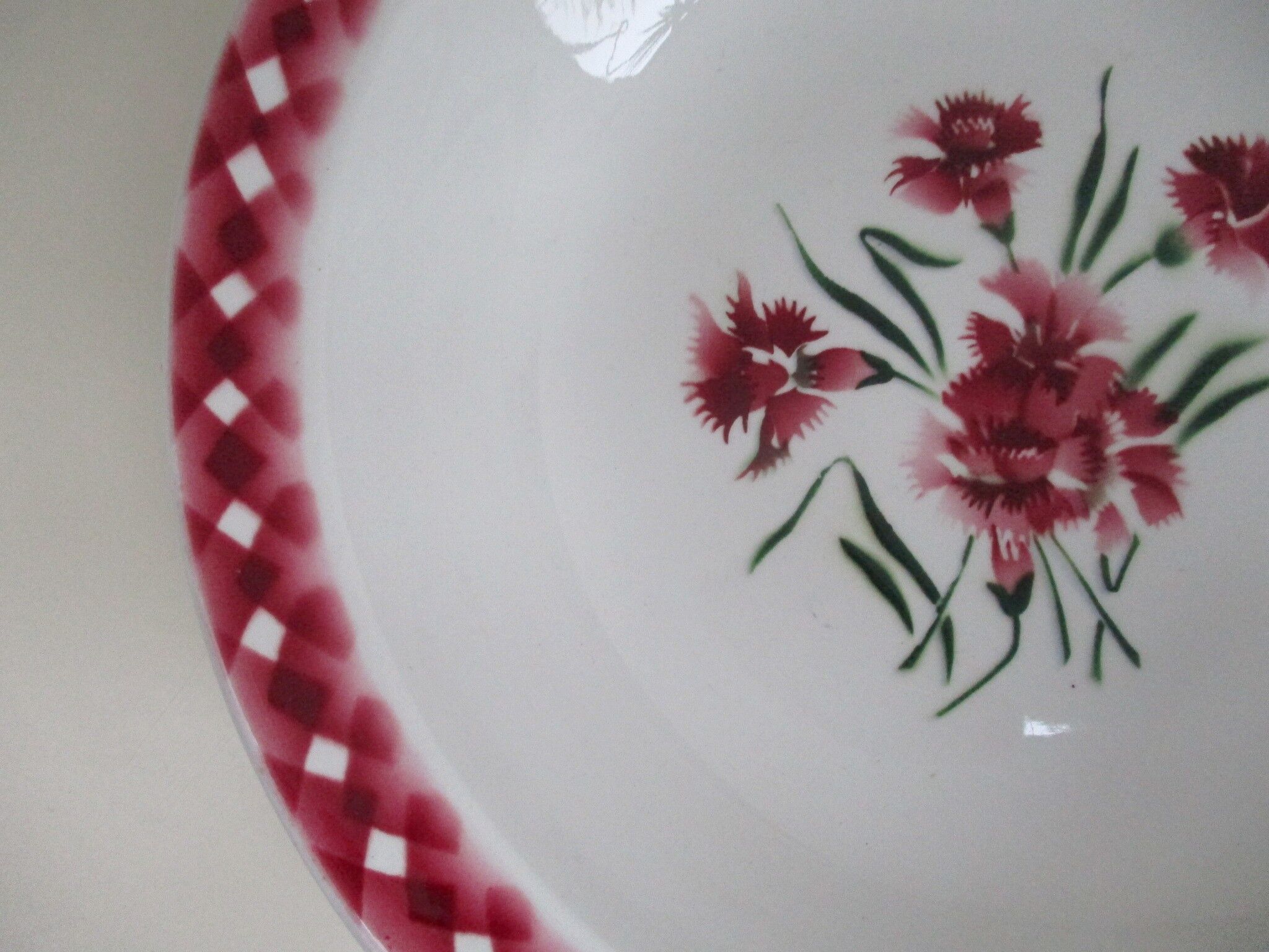 Round dish Sarreguemines Digoin model mignardise