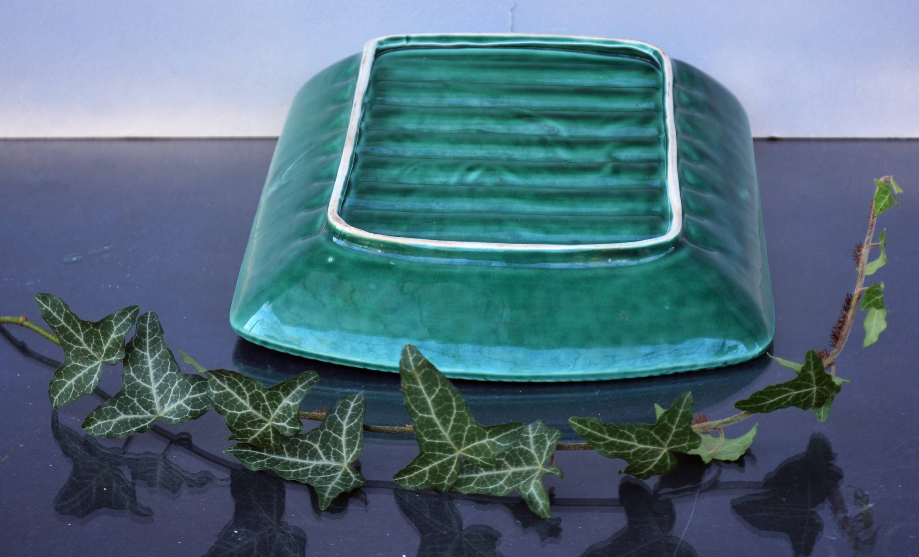 Large Dish Faience Plate circa 1900 Asparagus Majolica France