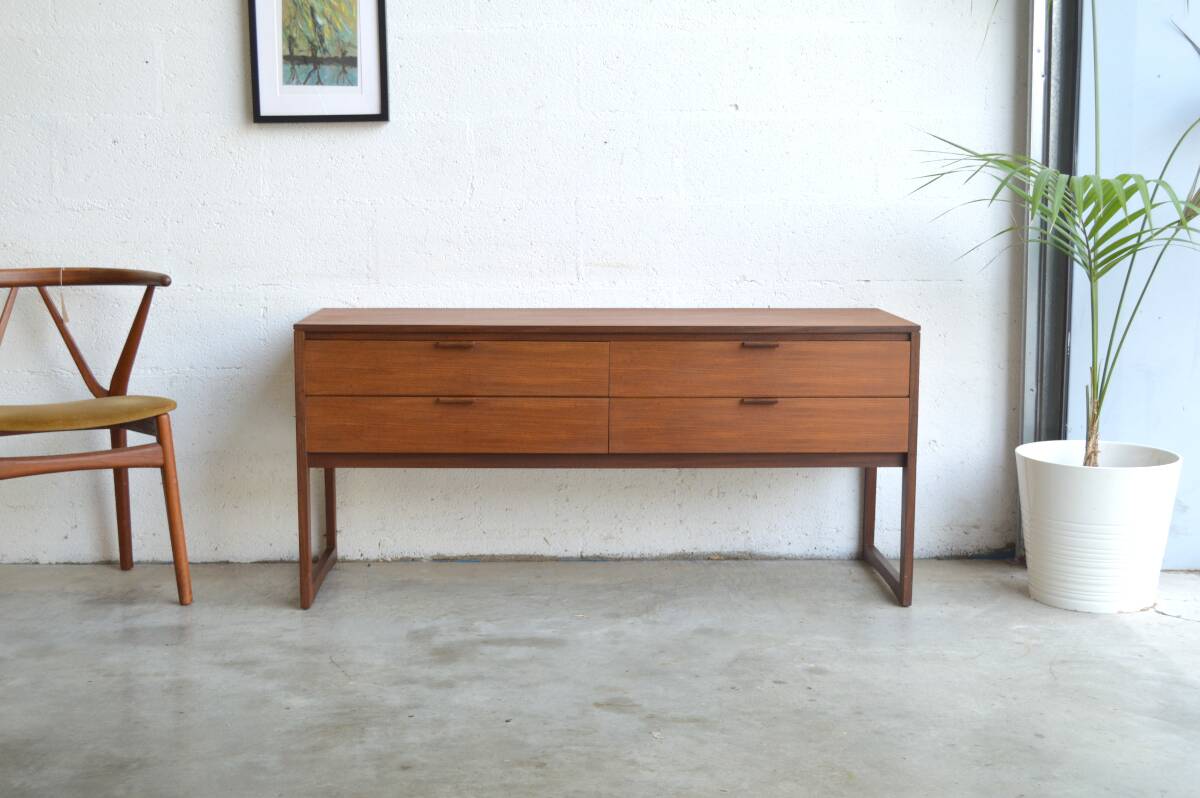 Enfilade console scandinave 137cm