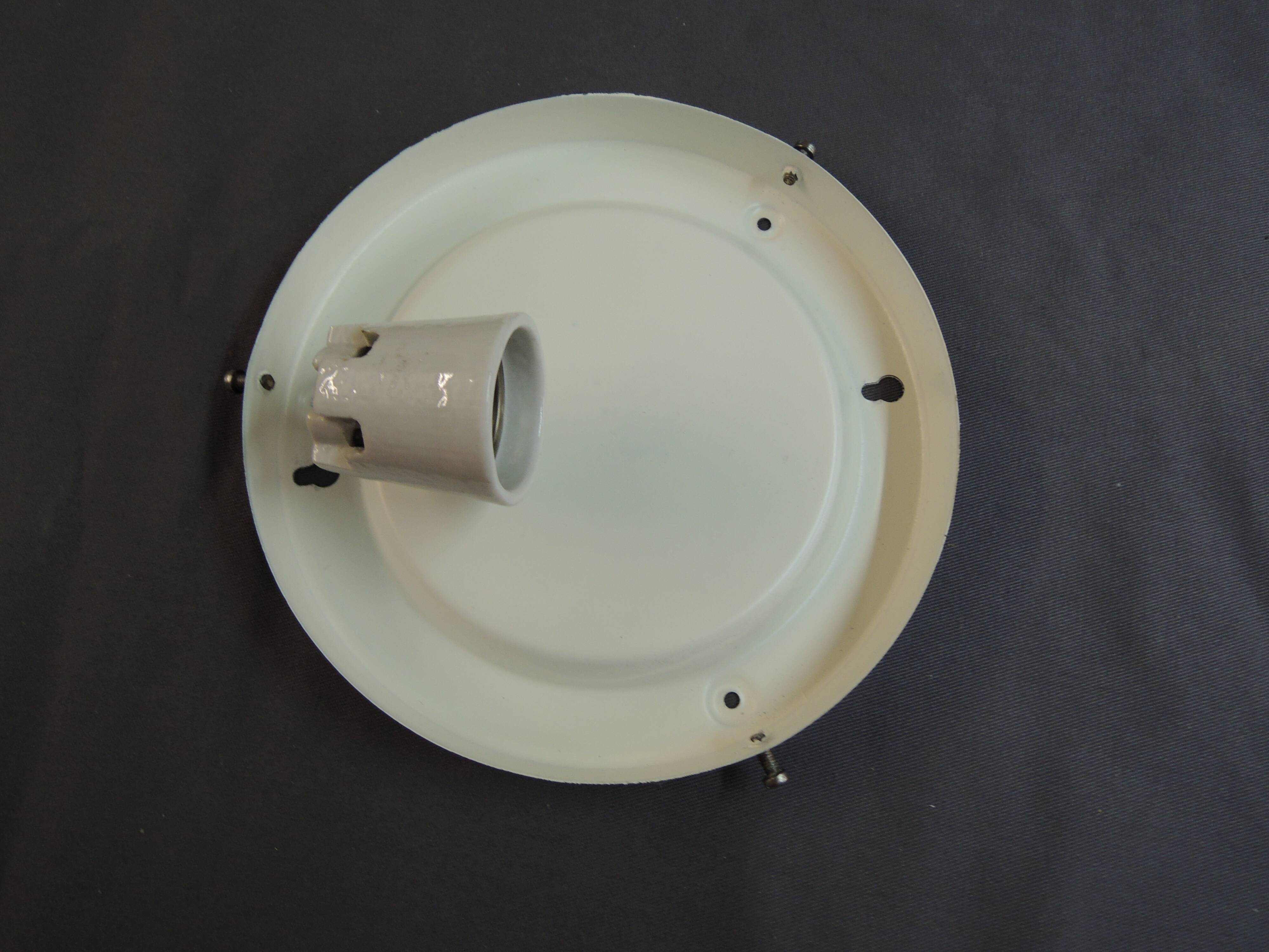 "Dome" ceiling light in moulded glass