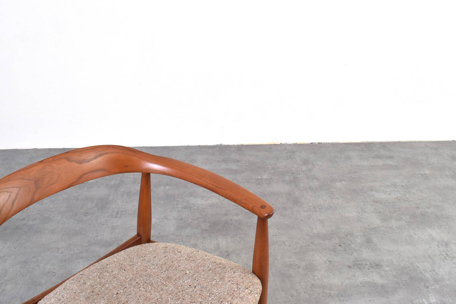 Danish armchair from the mid-century by Illum Wikkelsø for Niels Eilersen, 1960s.