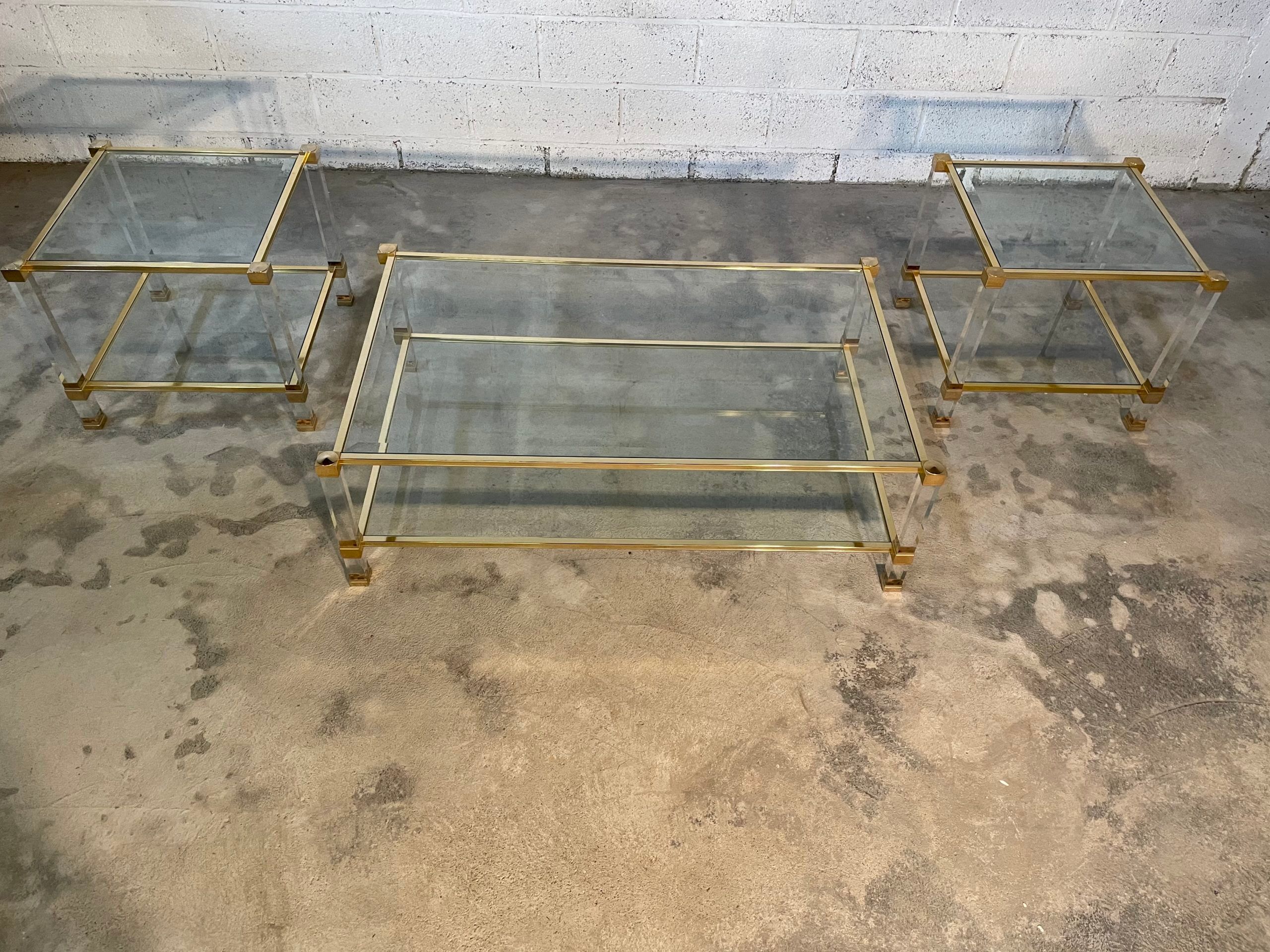 Pair of sofa ends and coffee table Pierre Vandel in altuglas