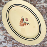 Oval plate from Gien pottery, model Odile.